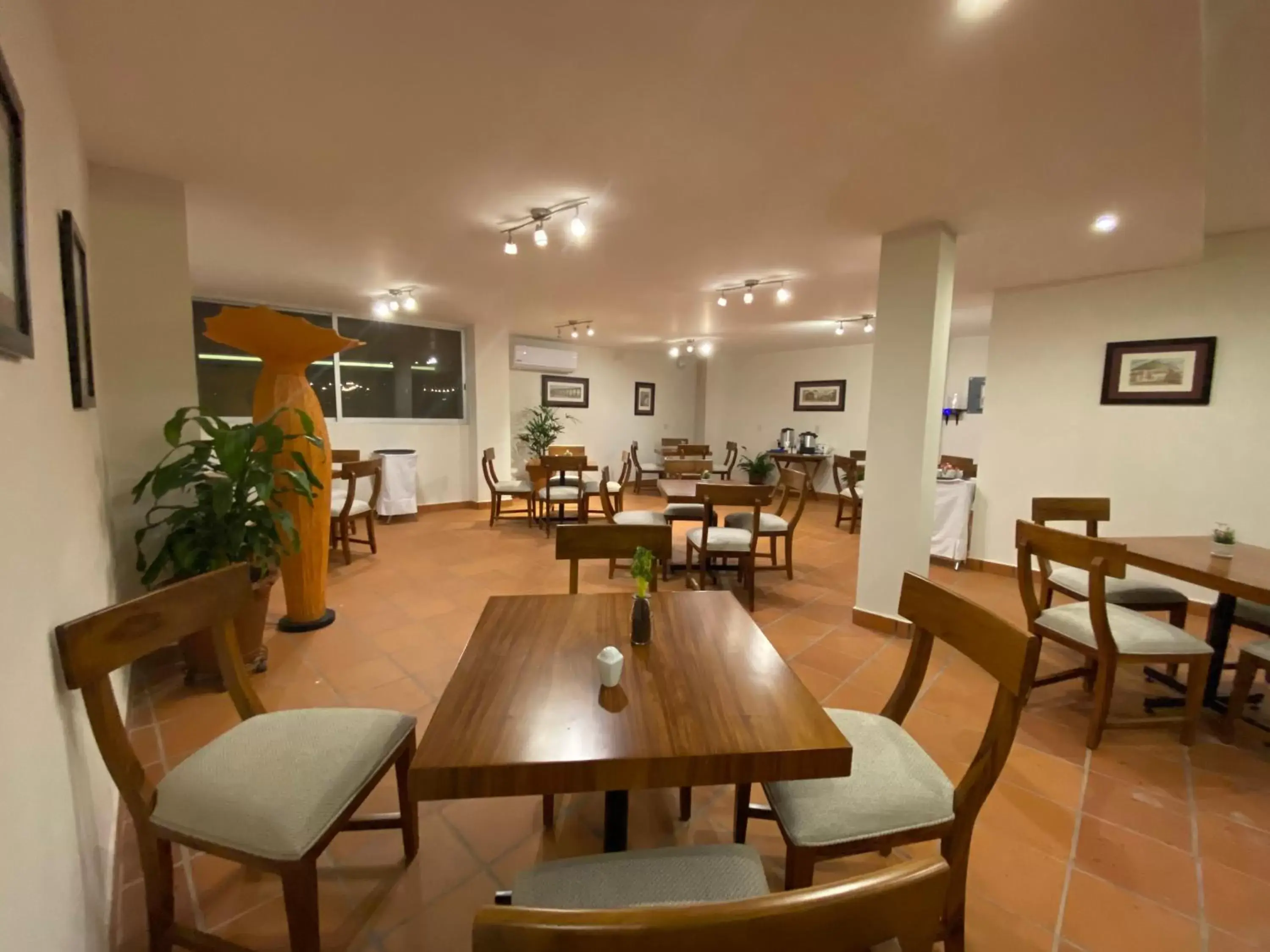 Restaurant/Places to Eat in Hotel Casa Faroles Centro Histórico