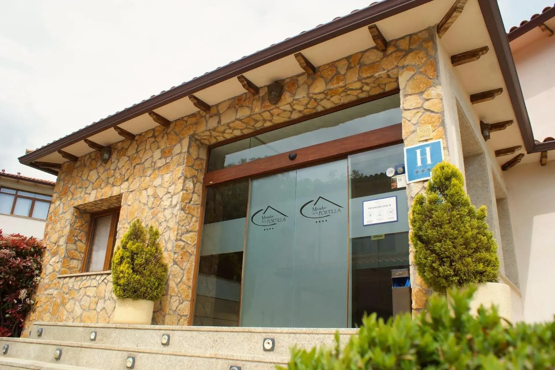 Facade/entrance, Property Building in Mirador de La Portilla