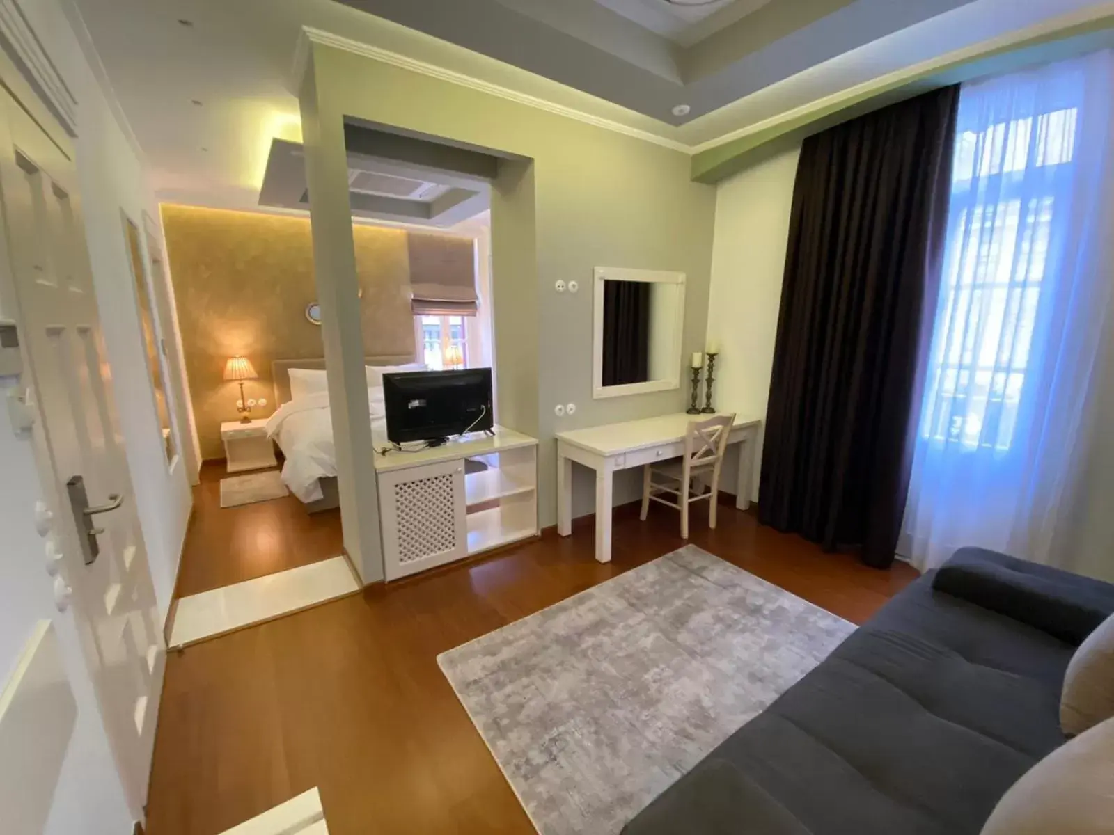 Living room, TV/Entertainment Center in HOTEL TSARSI