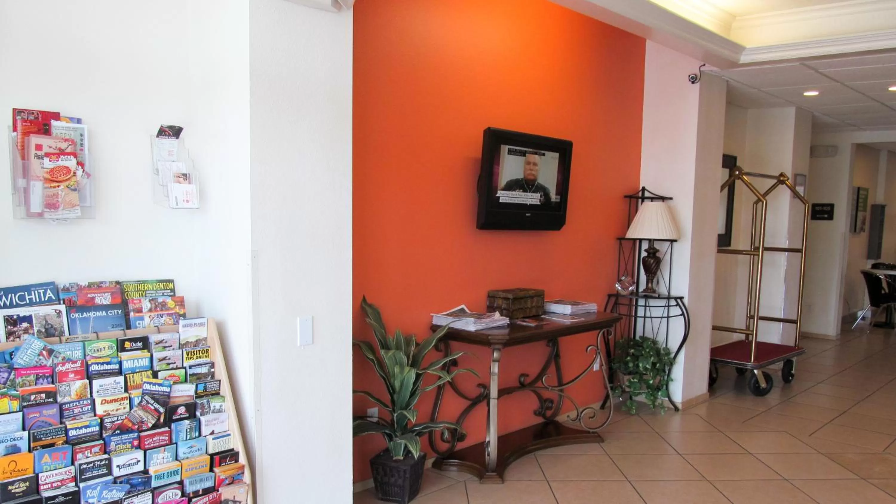 Lobby or reception in Motel 6-Norman, OK