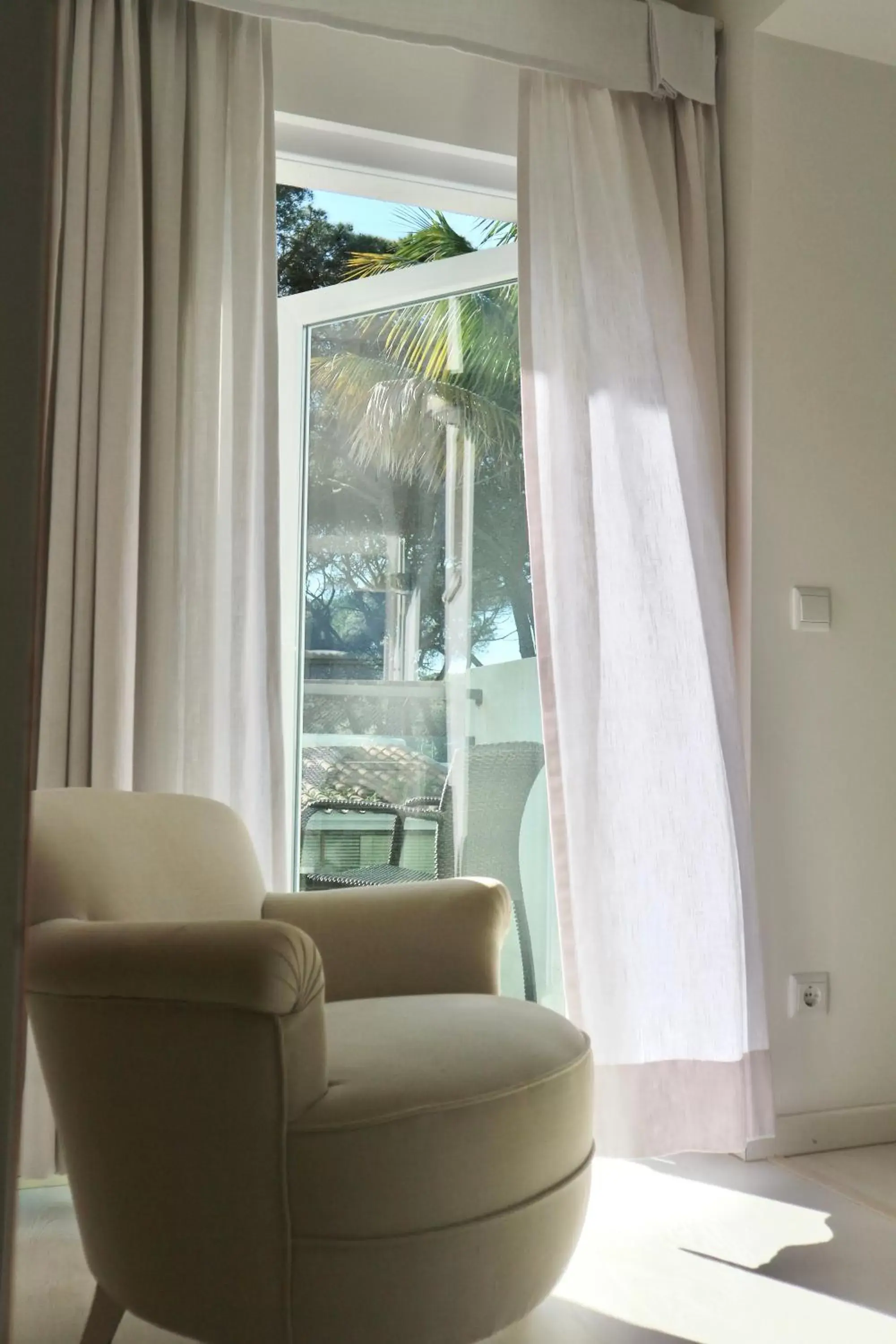 Balcony/Terrace, Seating Area in Amazonia Estoril Hotel