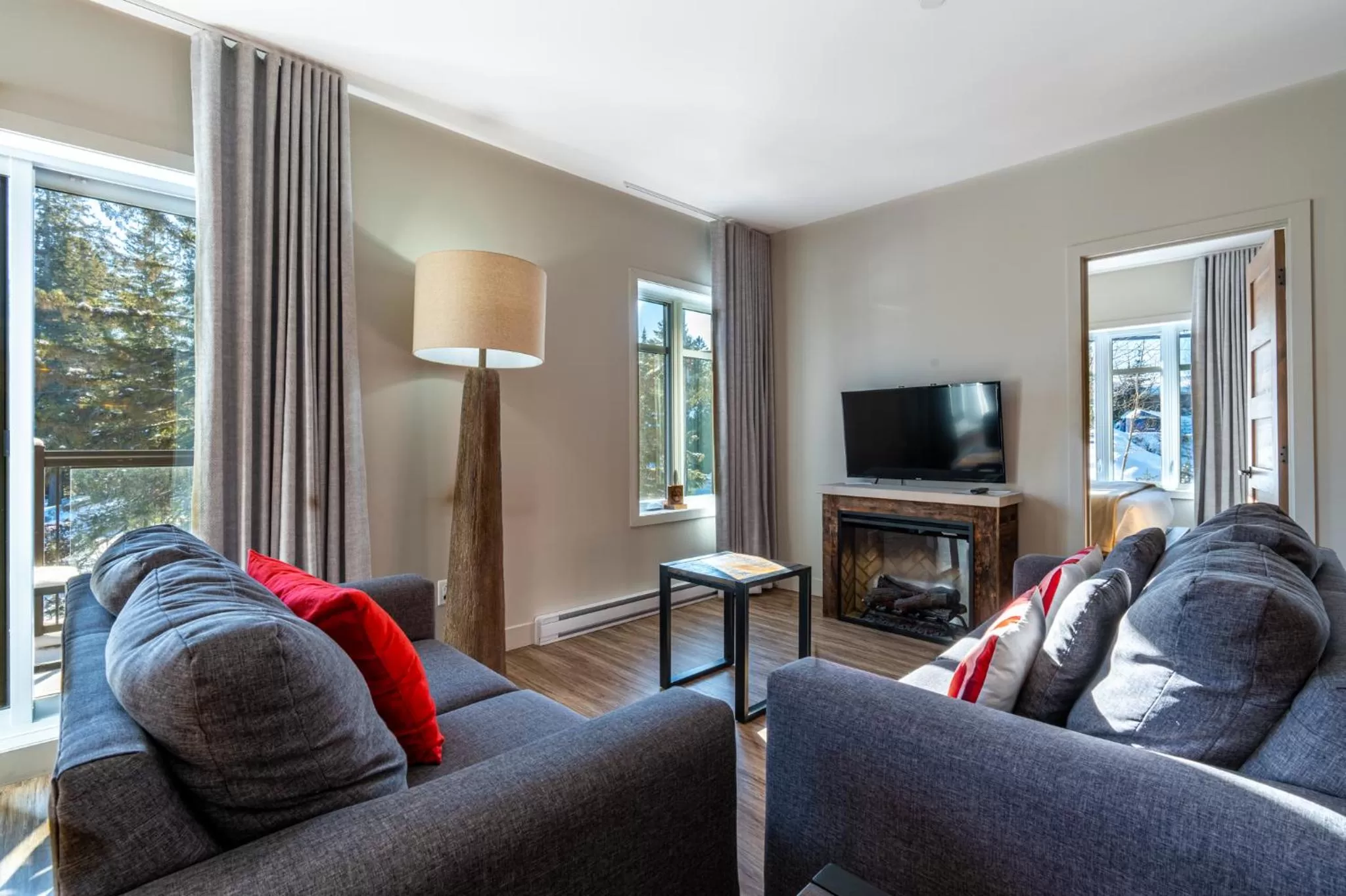 Communal lounge/ TV room in Le Viking Resort