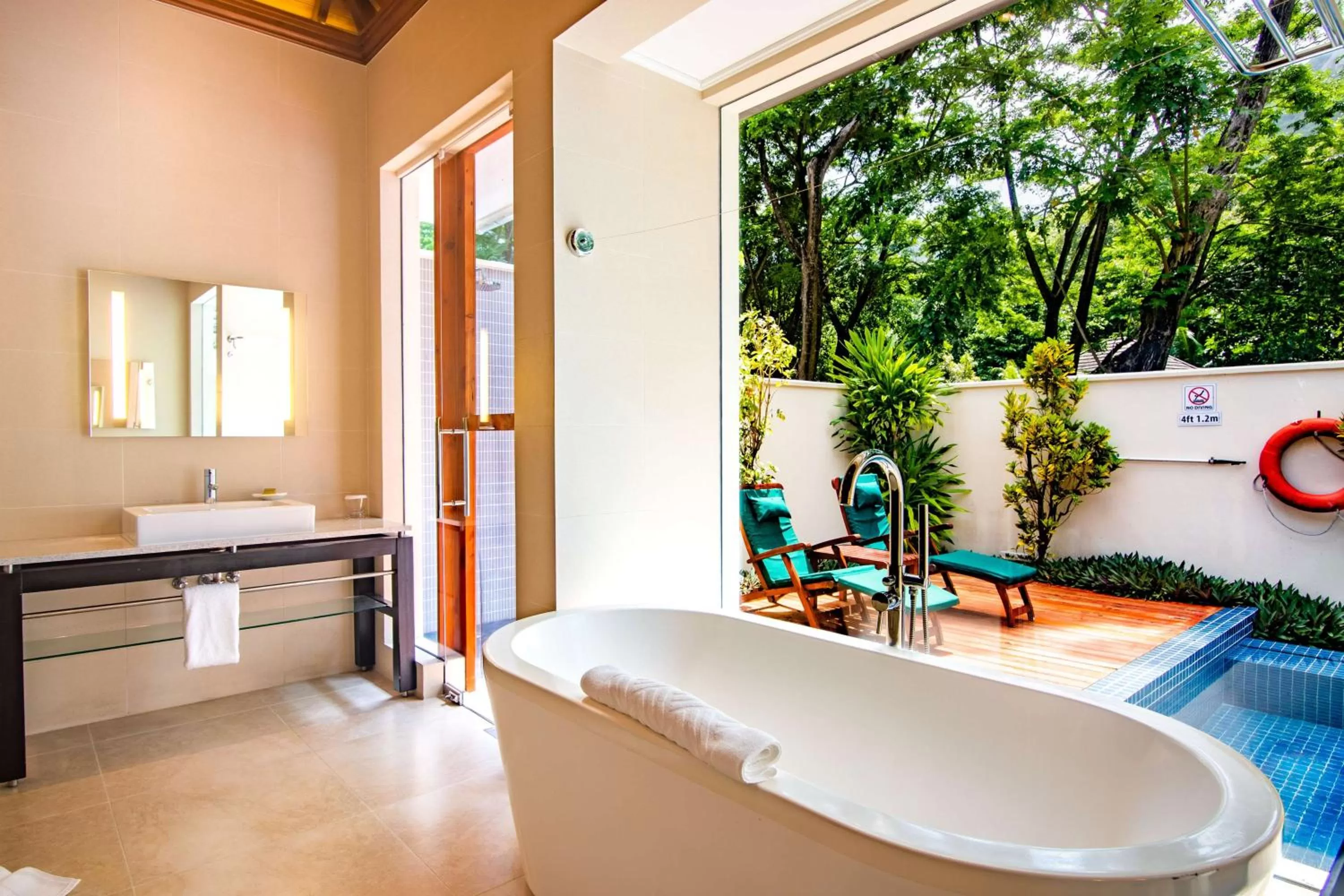 Bathroom in Hilton Seychelles Labriz Resort & Spa