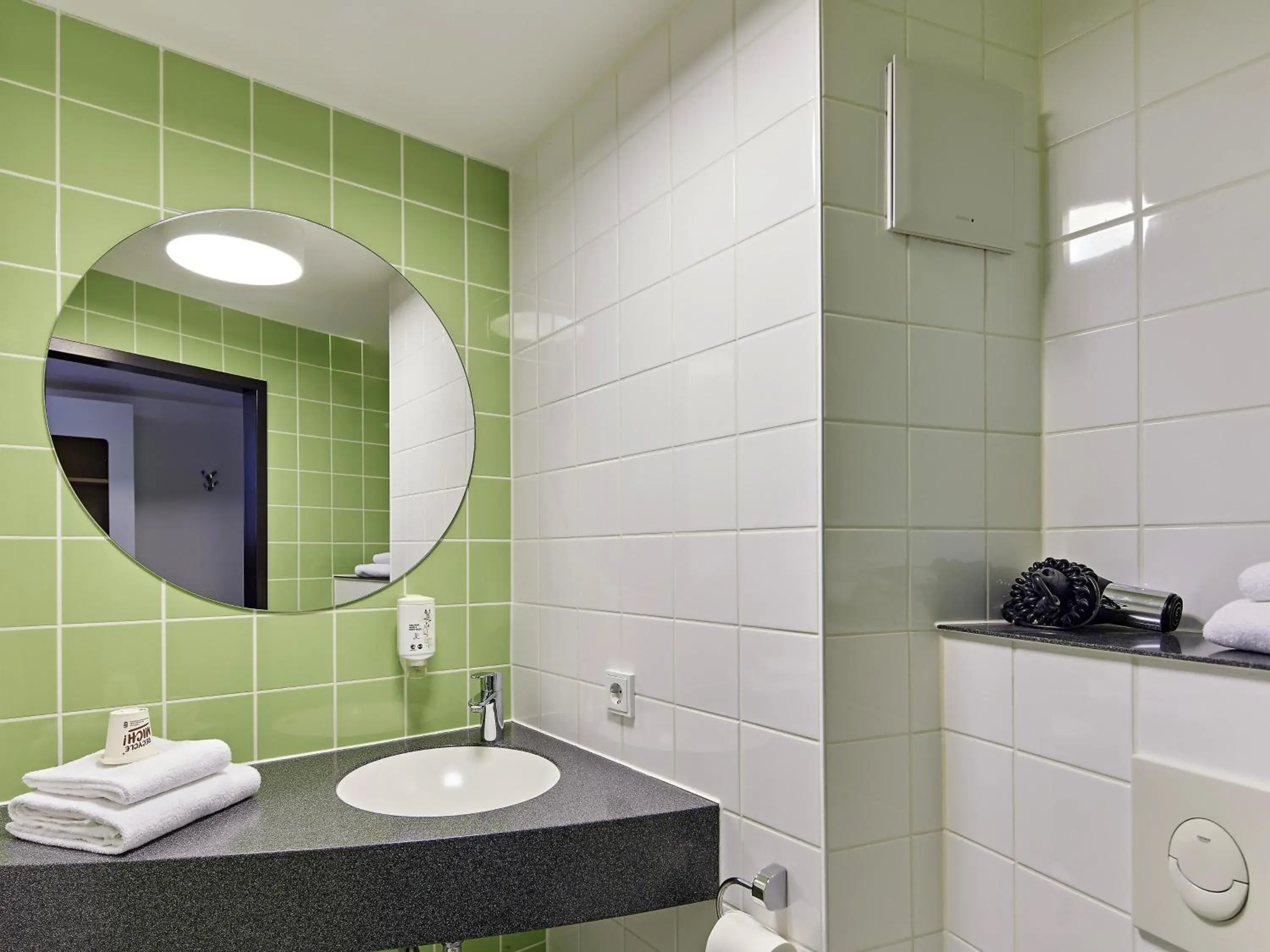 Shower, Bathroom in B&B Hotel Osnabrück