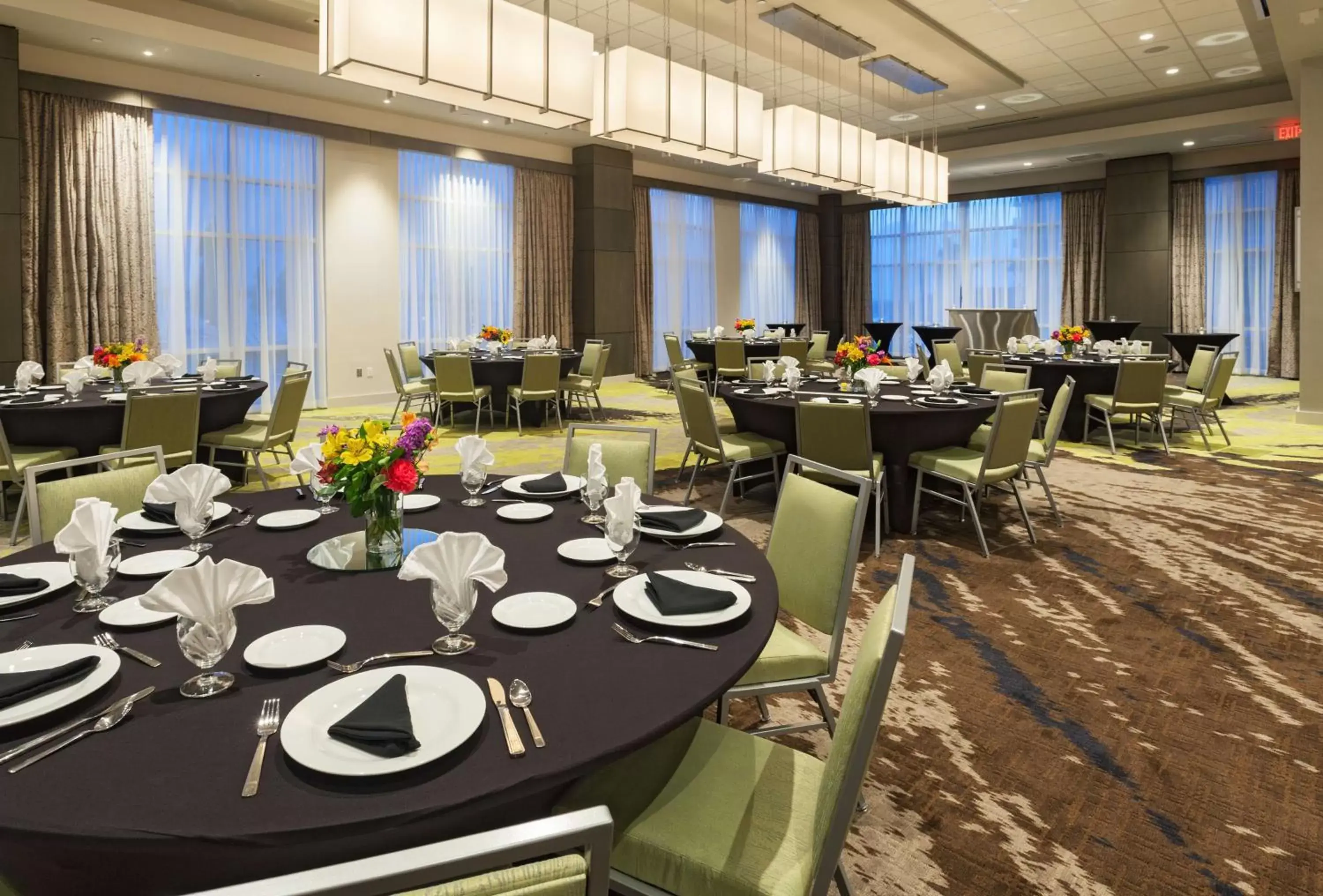 Meeting/conference room, Restaurant/Places to Eat in Hilton Garden Inn Ft. Walton Beach