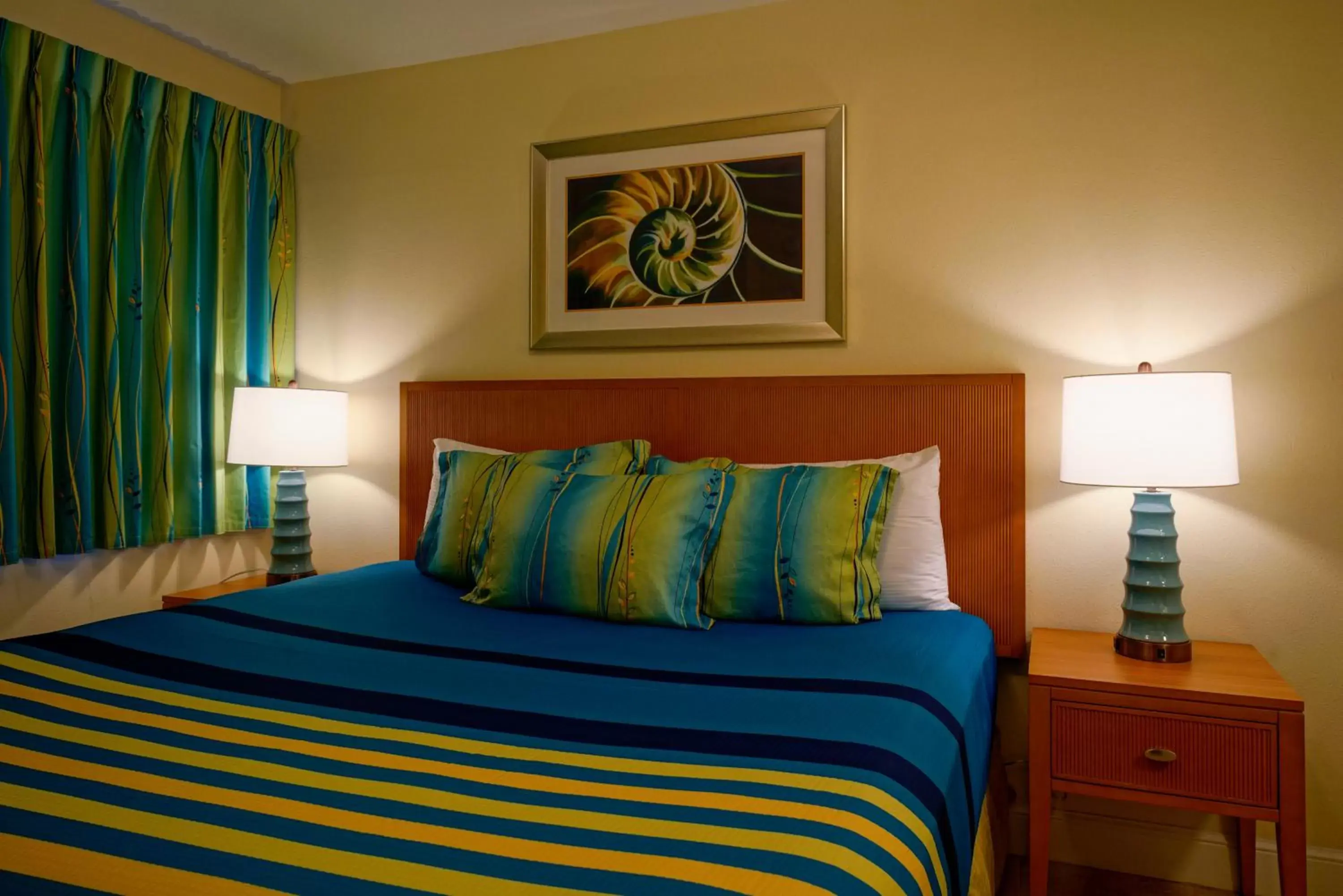 Bedroom, Bed in La Costa Beach Club by Capital Vacations
