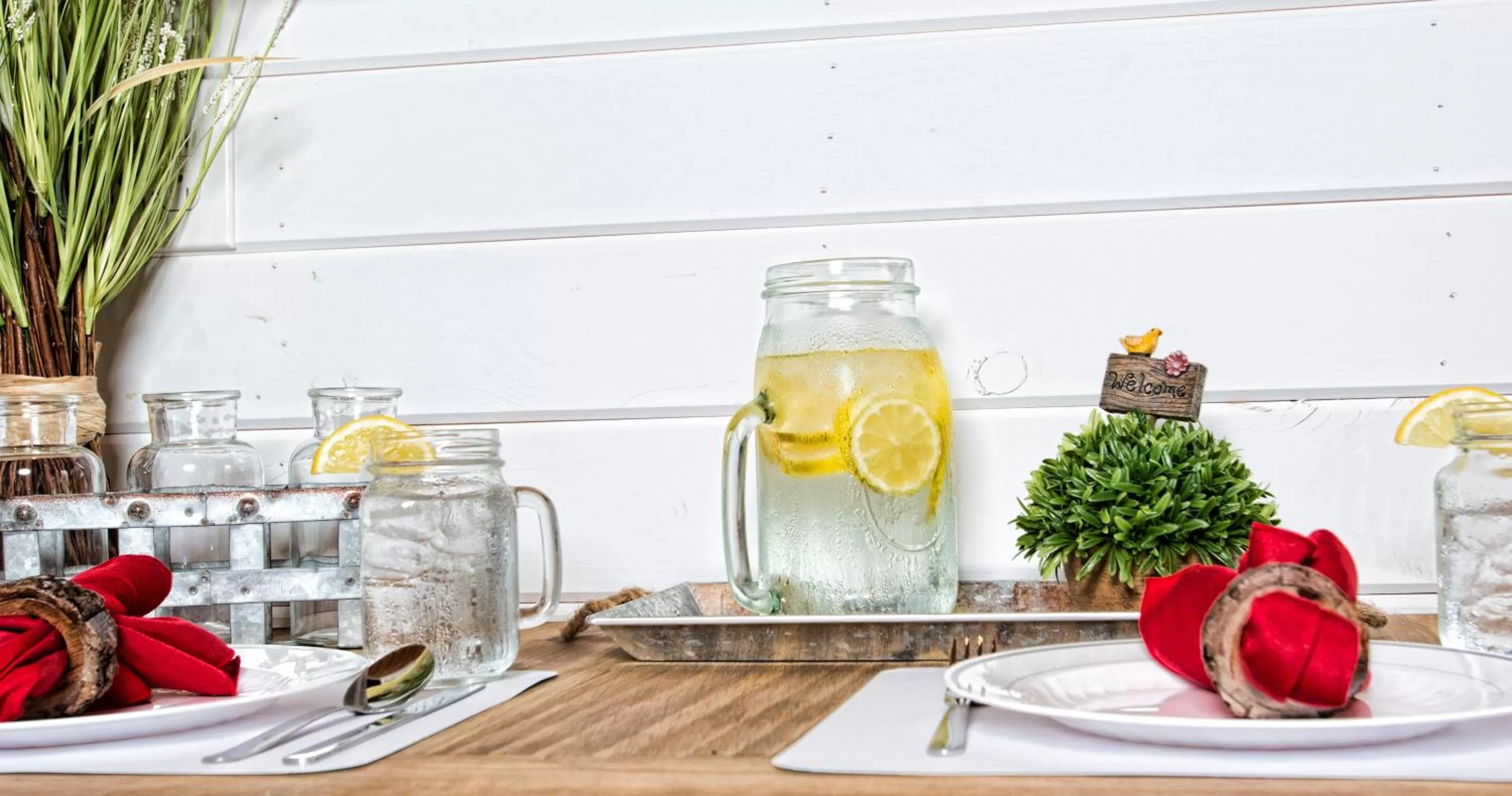 Decorative detail in Stateline Cabin