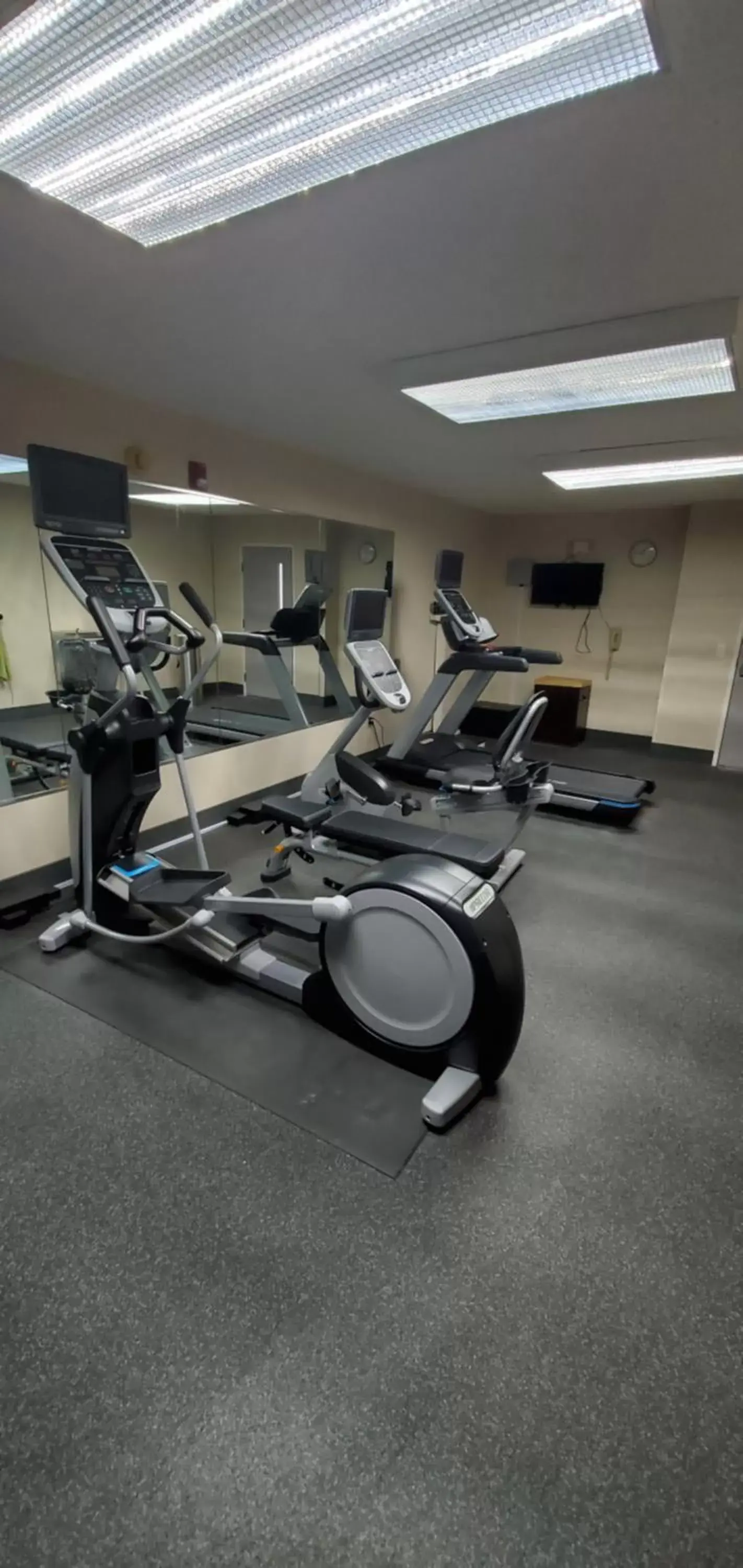 Fitness centre/facilities, Fitness Center/Facilities in Holiday Inn Express Hotel & Suites Kinston, an IHG Hotel