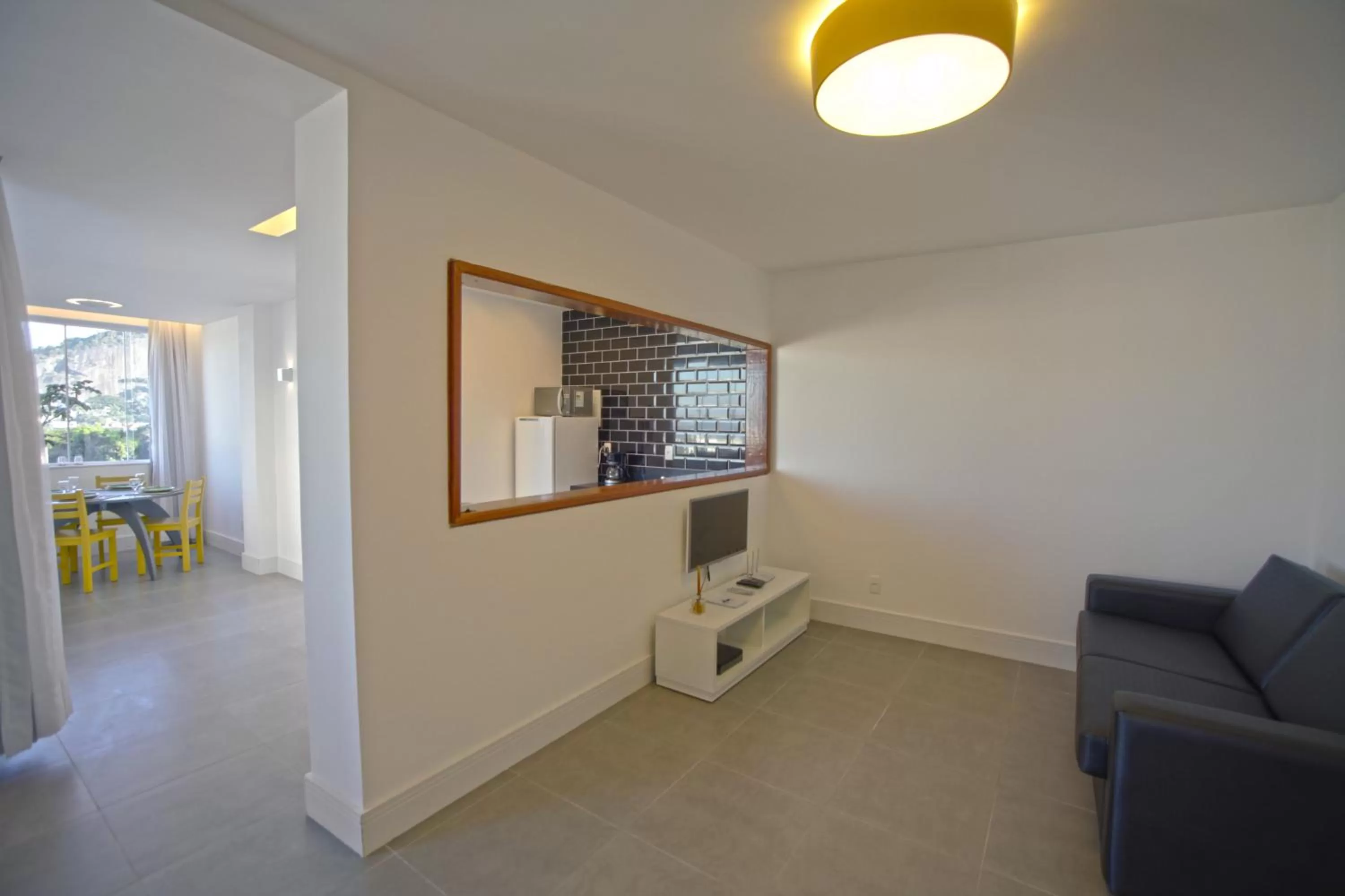 TV and multimedia in Sugar Loft Apartments