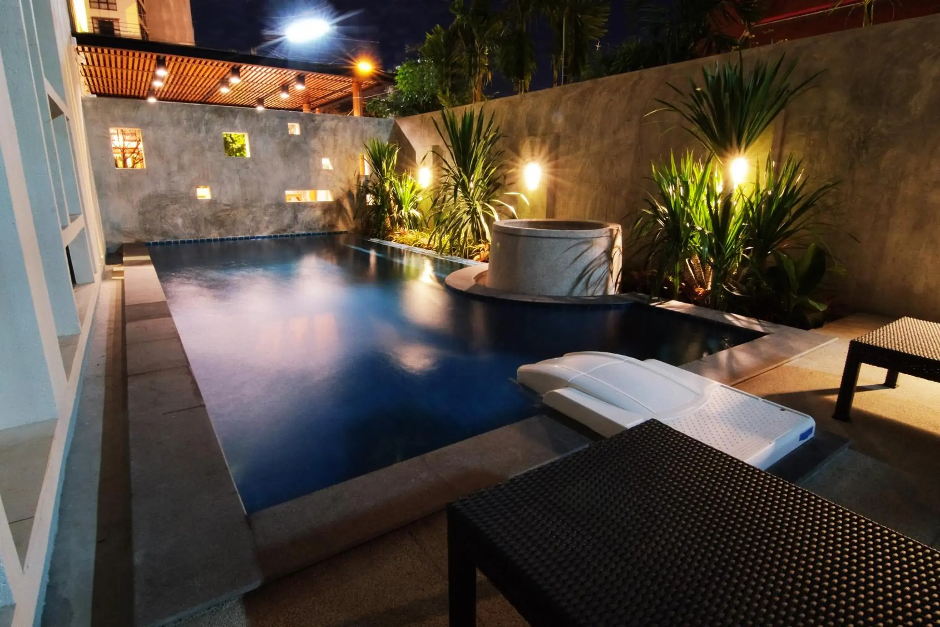 Swimming Pool in Tapae Gate Villa