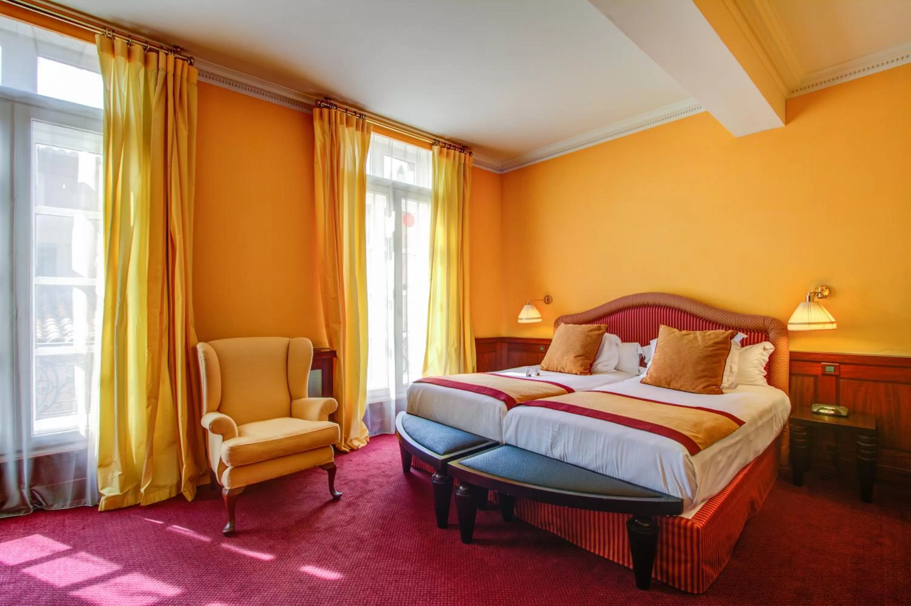 Bed in Grand Hotel de l'Opera - BW Premier Collection