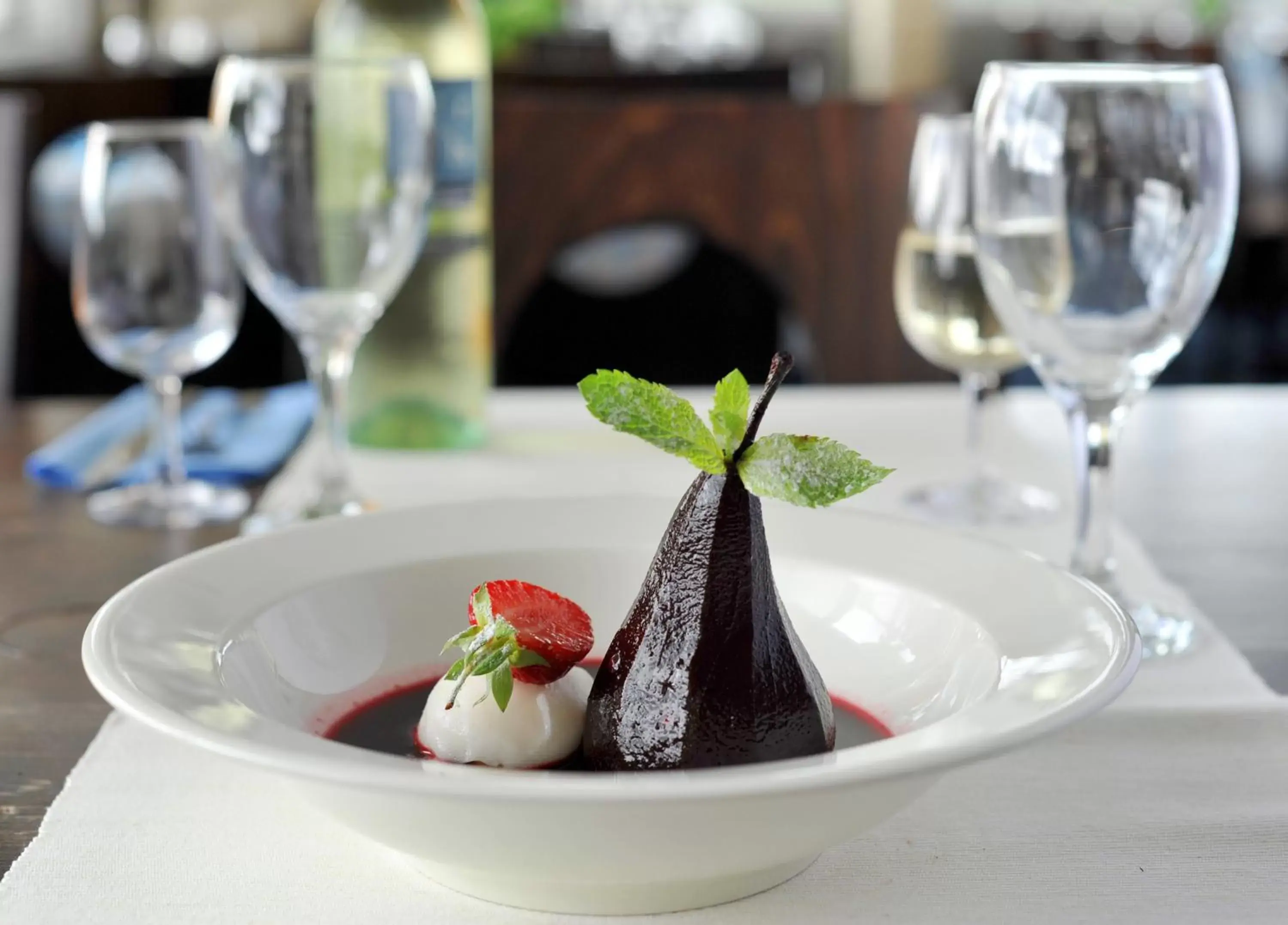 Restaurant/places to eat in Aparthotel Stare Miasto Restaurant/places to eat in Aparthotel Stare Miasto