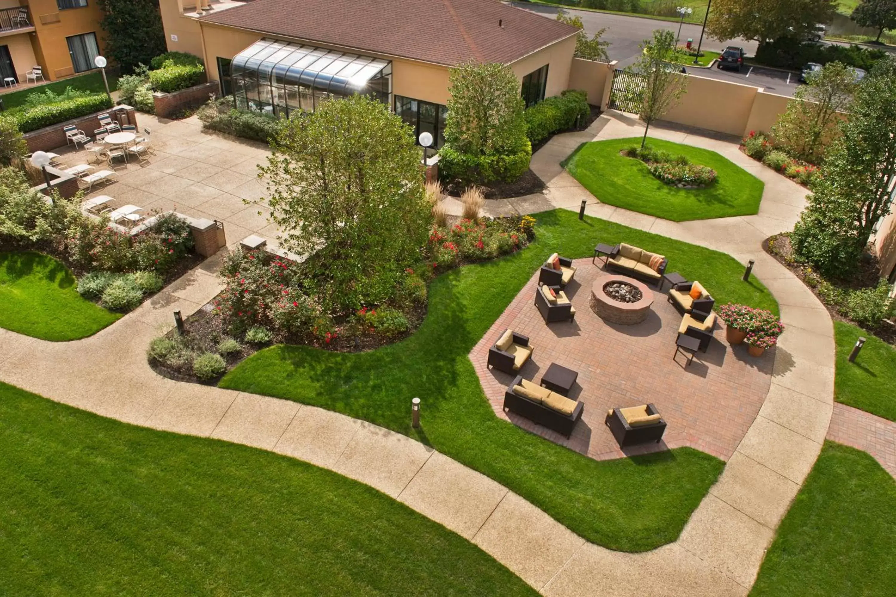 Other, Bird's-eye View in Courtyard by Marriott Mt. Laurel