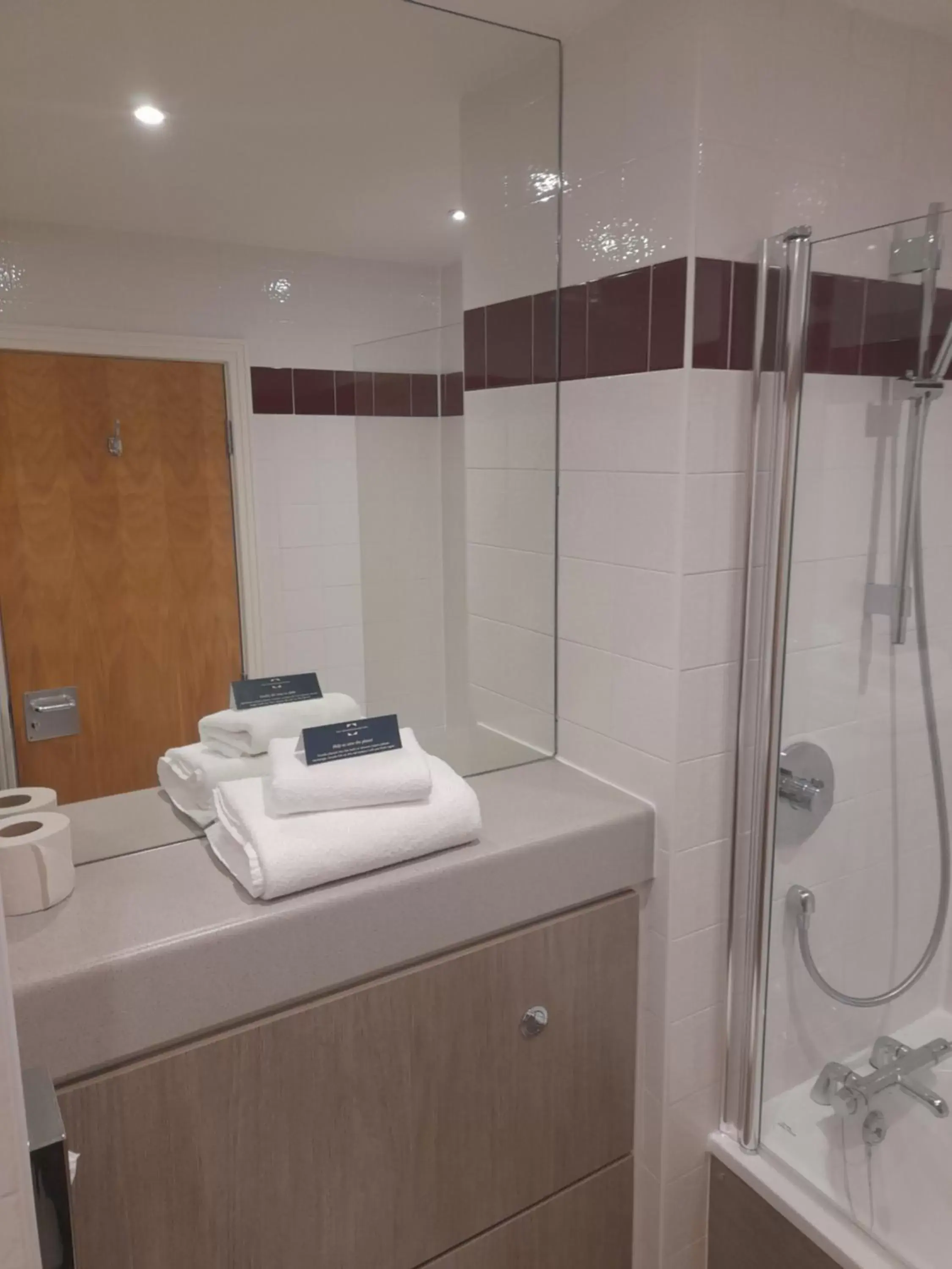 Bathroom in Eastwood Hall Bathroom in Eastwood Hall