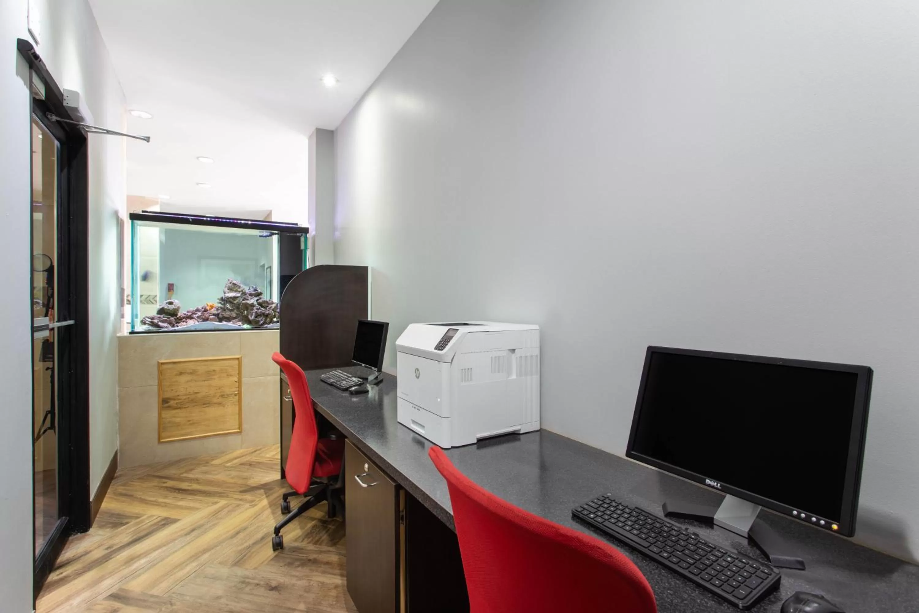 Area and facilities in Ramada by Wyndham Tampa Westshore Airport South