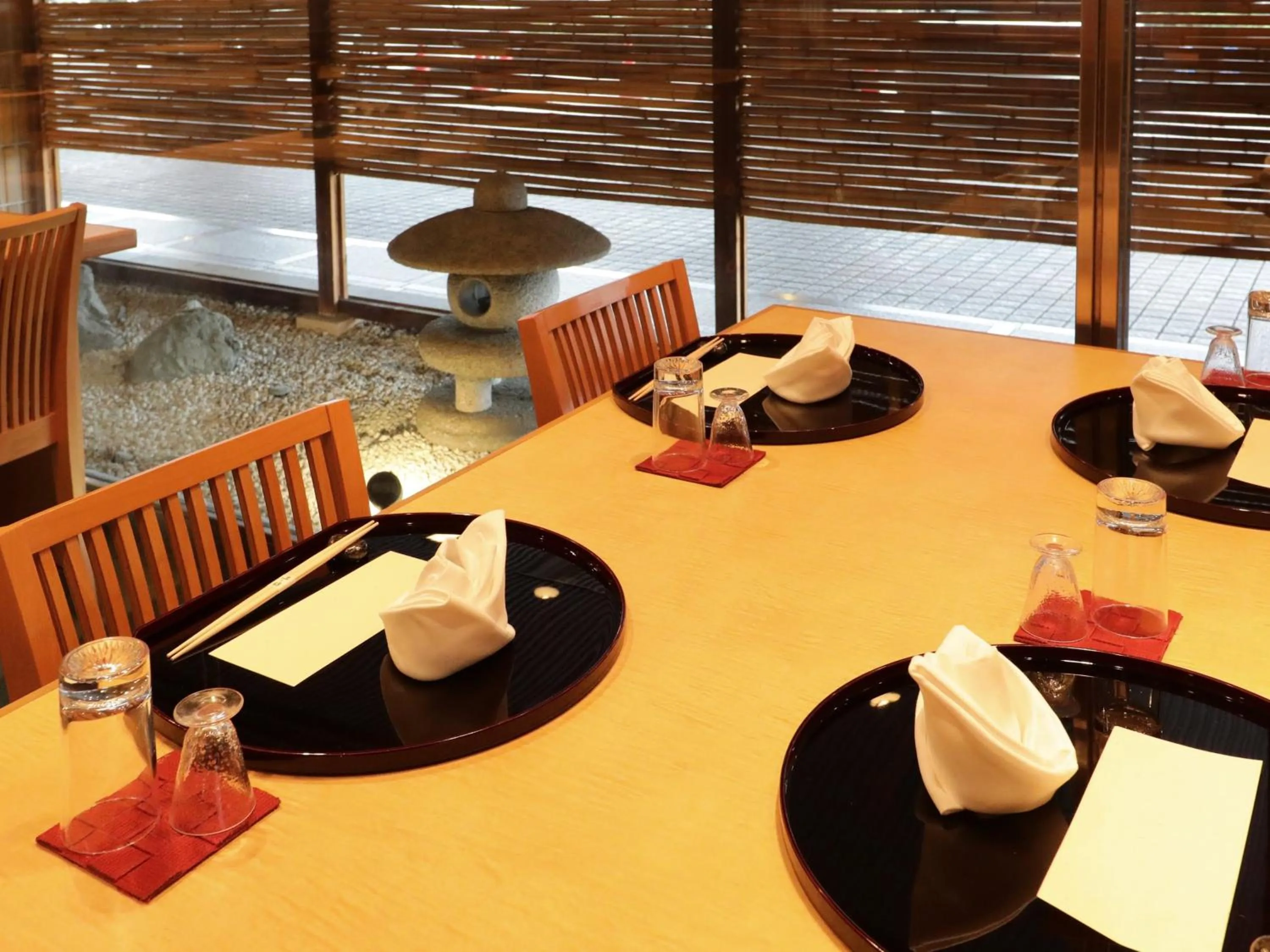 Restaurant/places to eat in Nara Royal Hotel