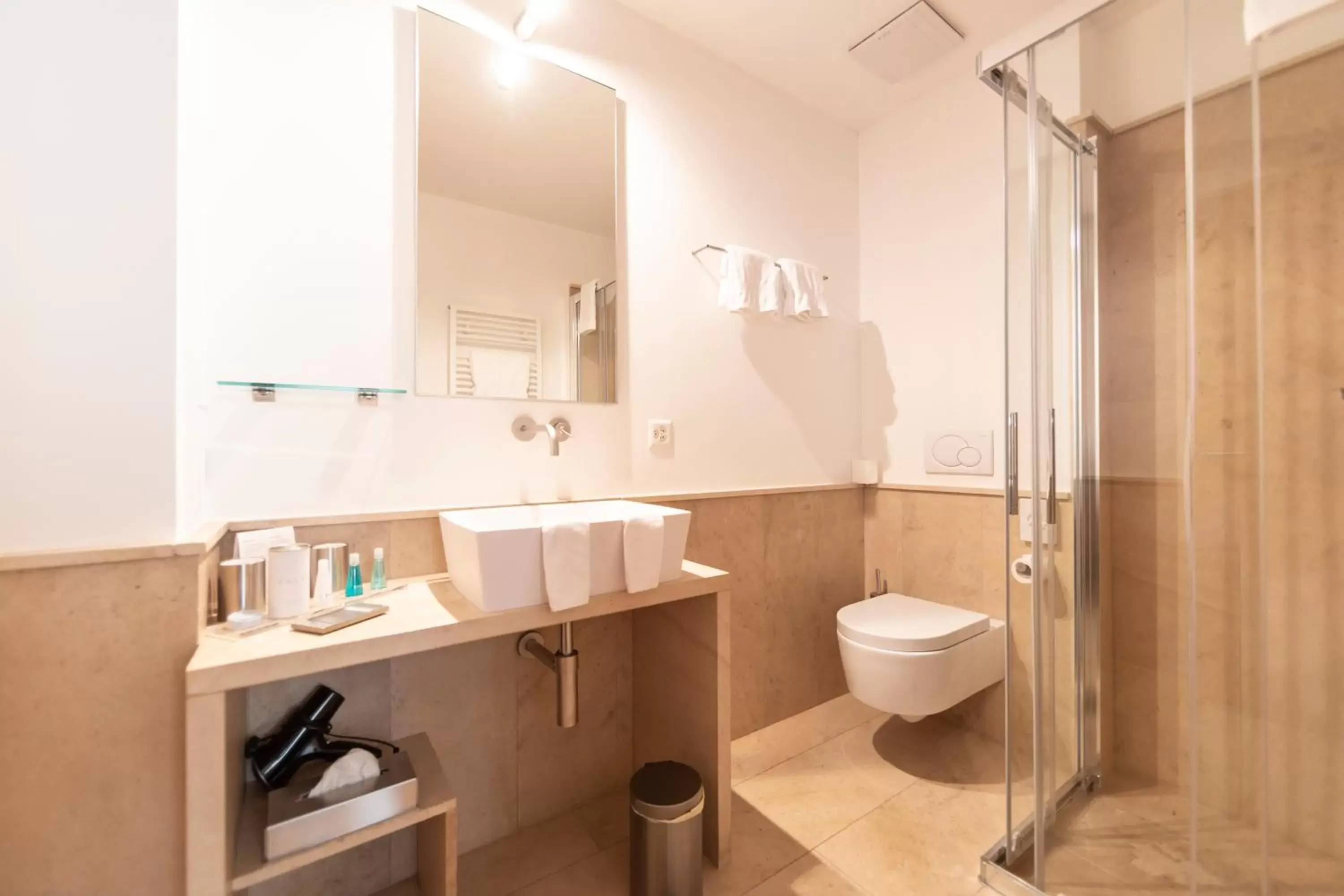 Bathroom in Hotel Müller - mountain lodge