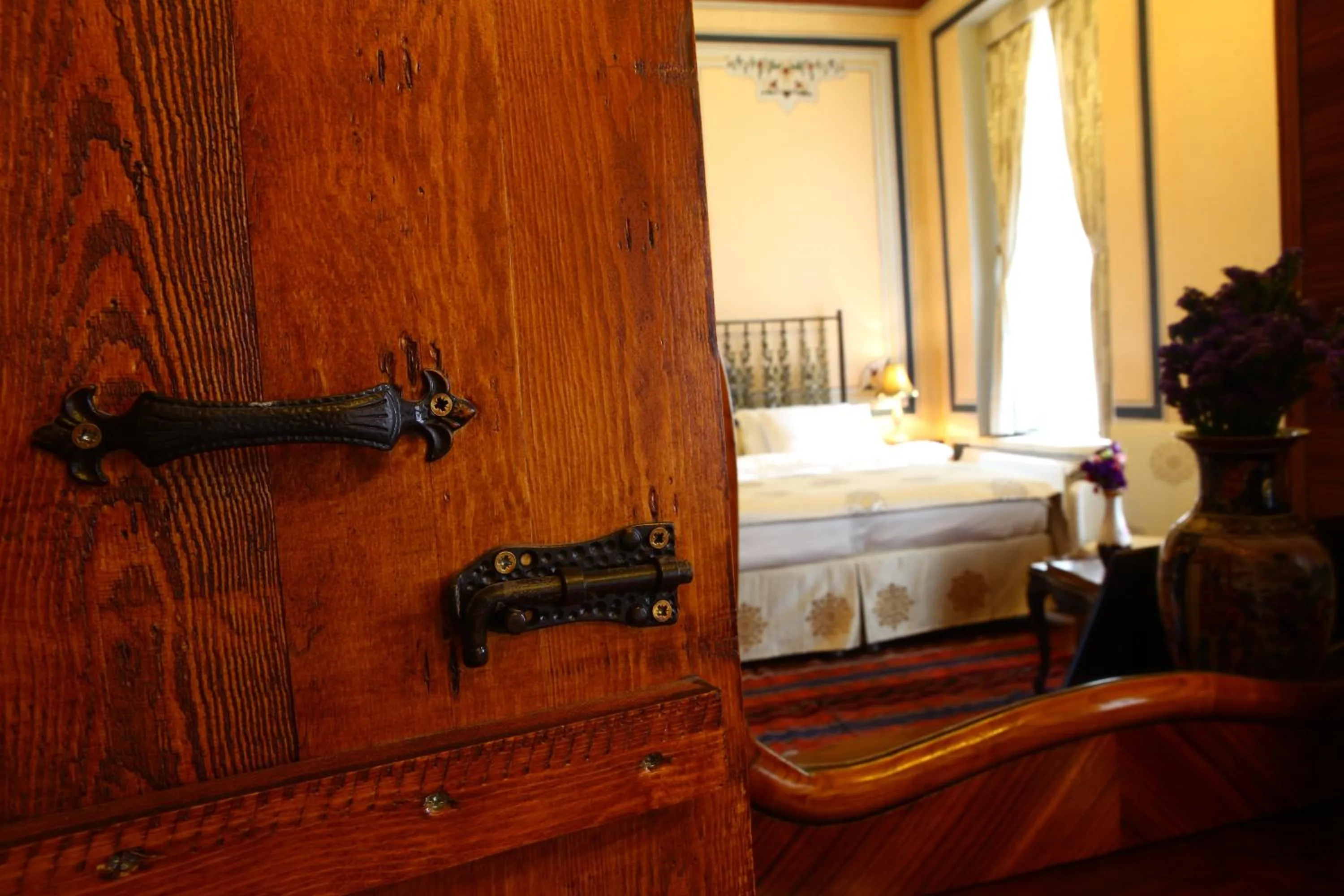 Decorative detail, Bed in Sarnıç Butik Otel