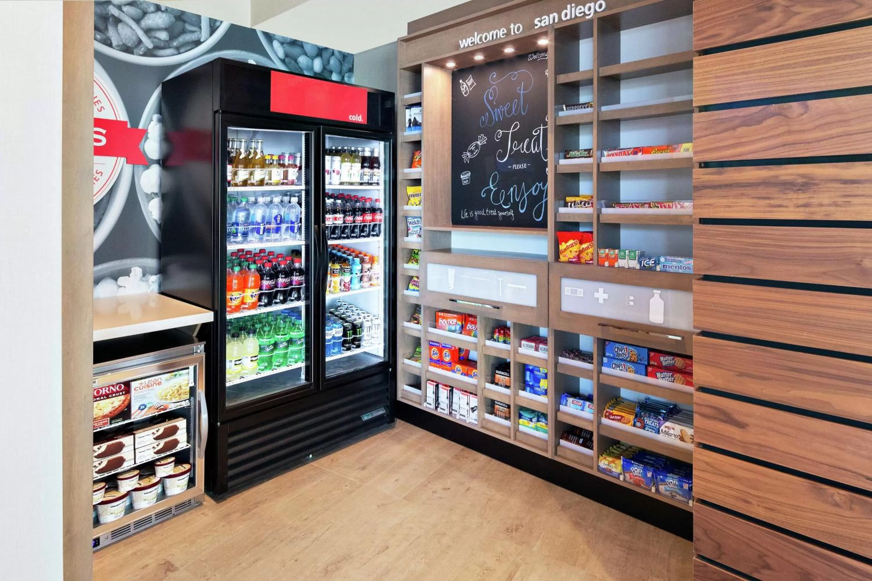 Restaurant/places to eat in Hampton Inn & Suites San Diego Airport Liberty Station