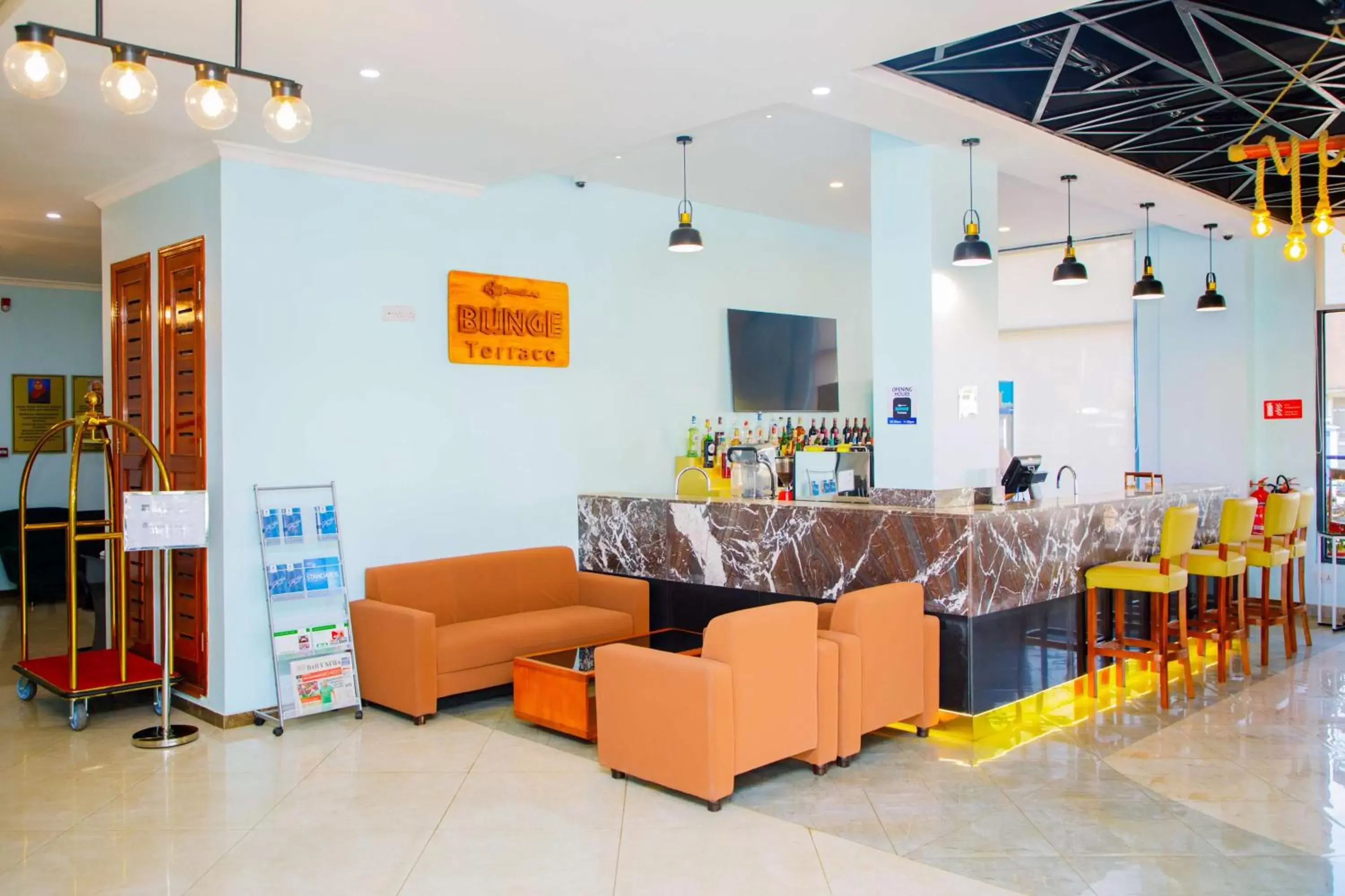 Lounge or bar, Lobby/Reception in Best Western Dodoma City Hotel