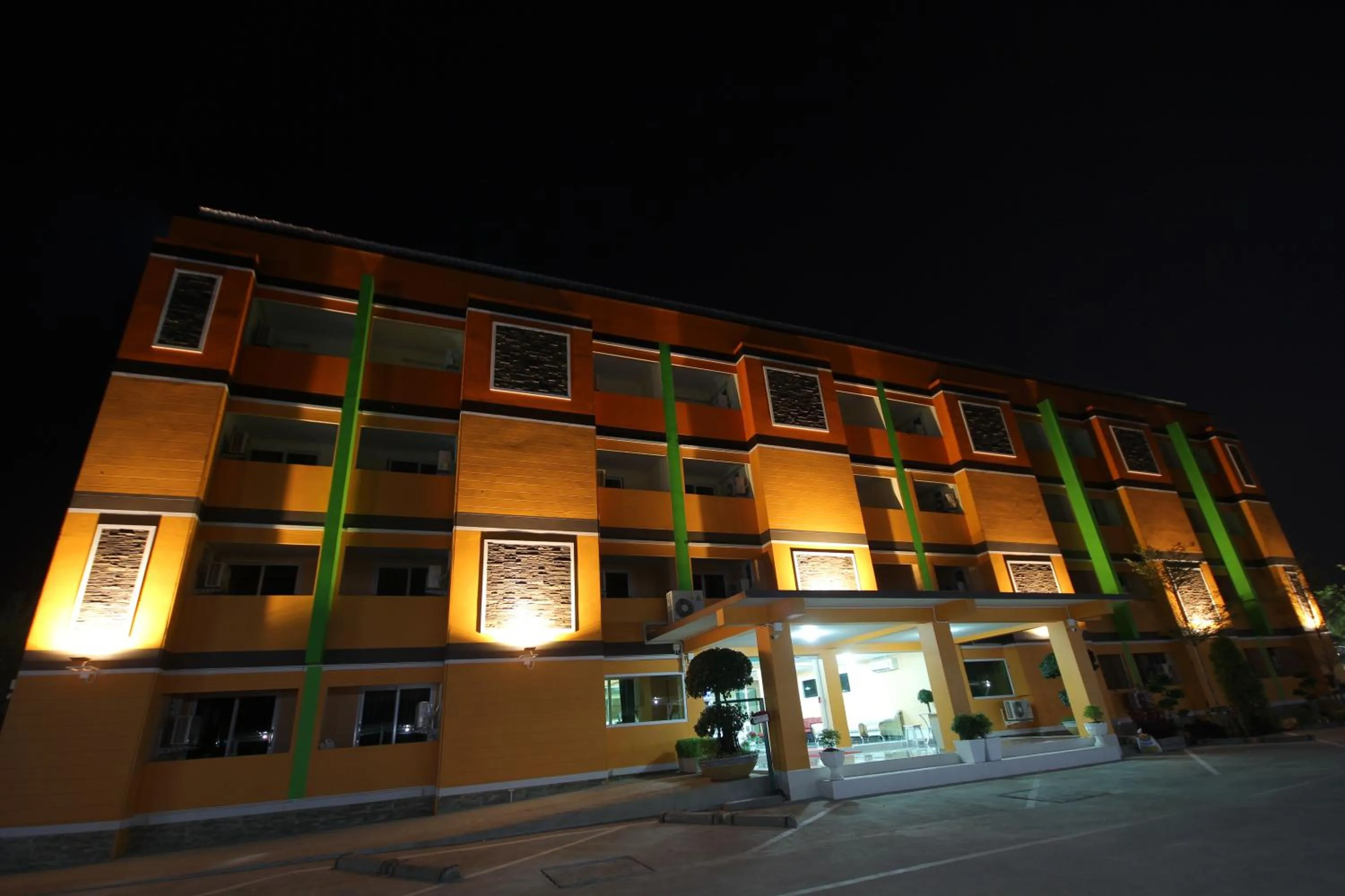 Property building in Windsor Resort