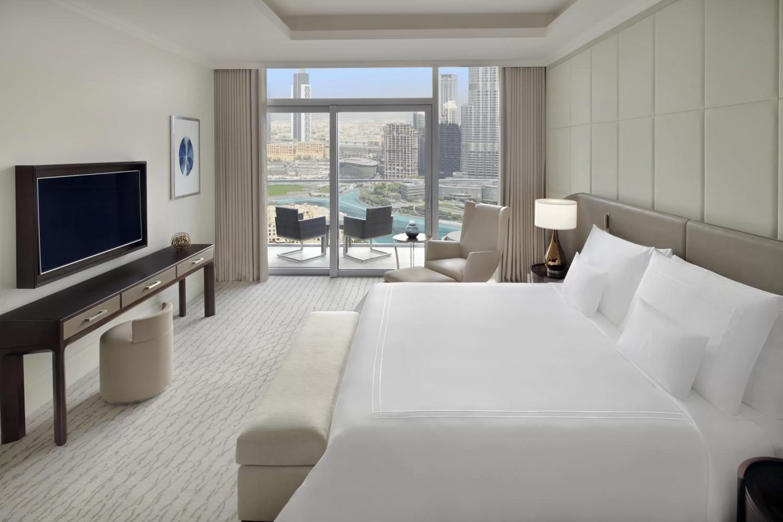 Photo of the whole room, Bed in Address Dubai Mall