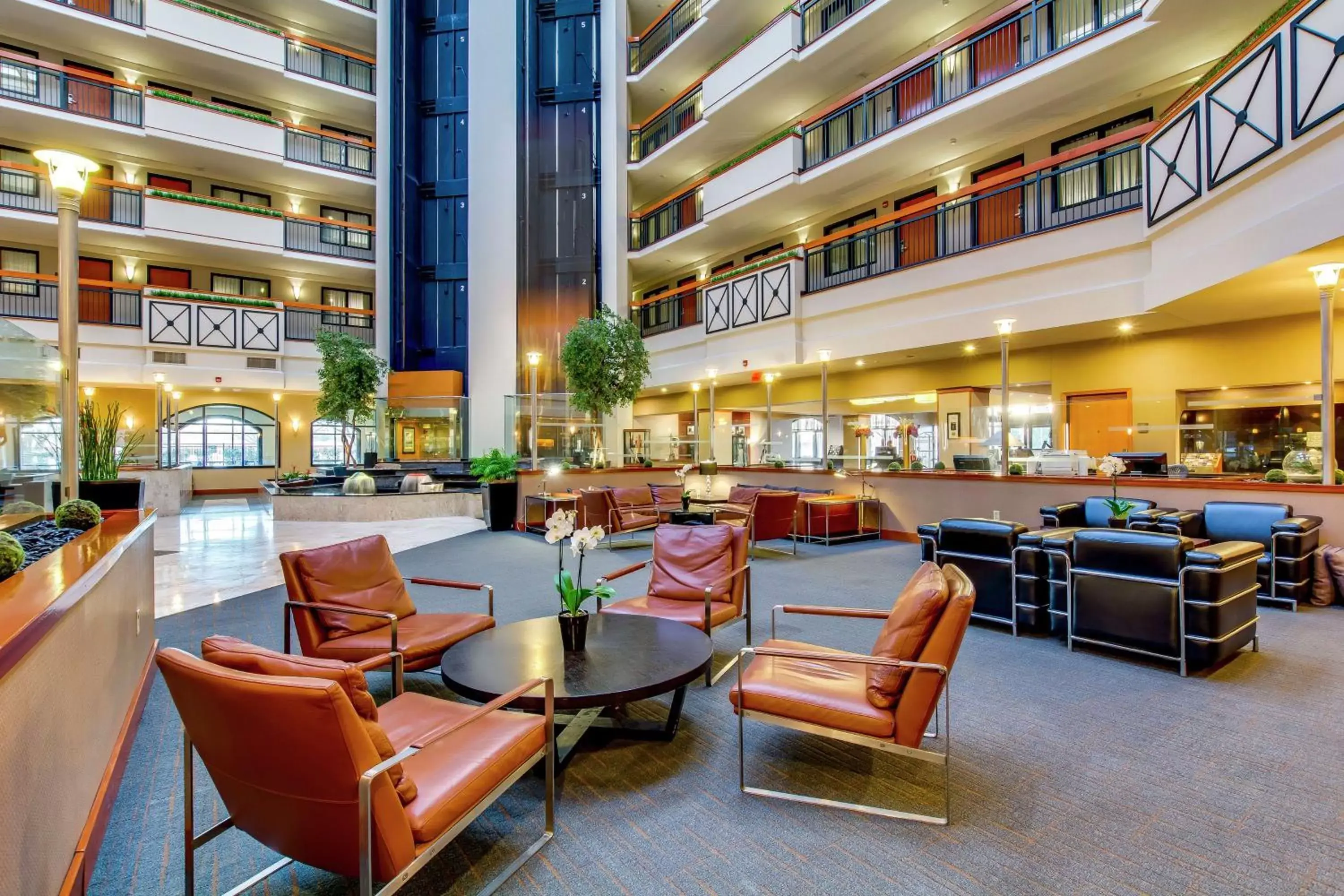 Lobby or reception in Embassy Suites by Hilton Louisville East