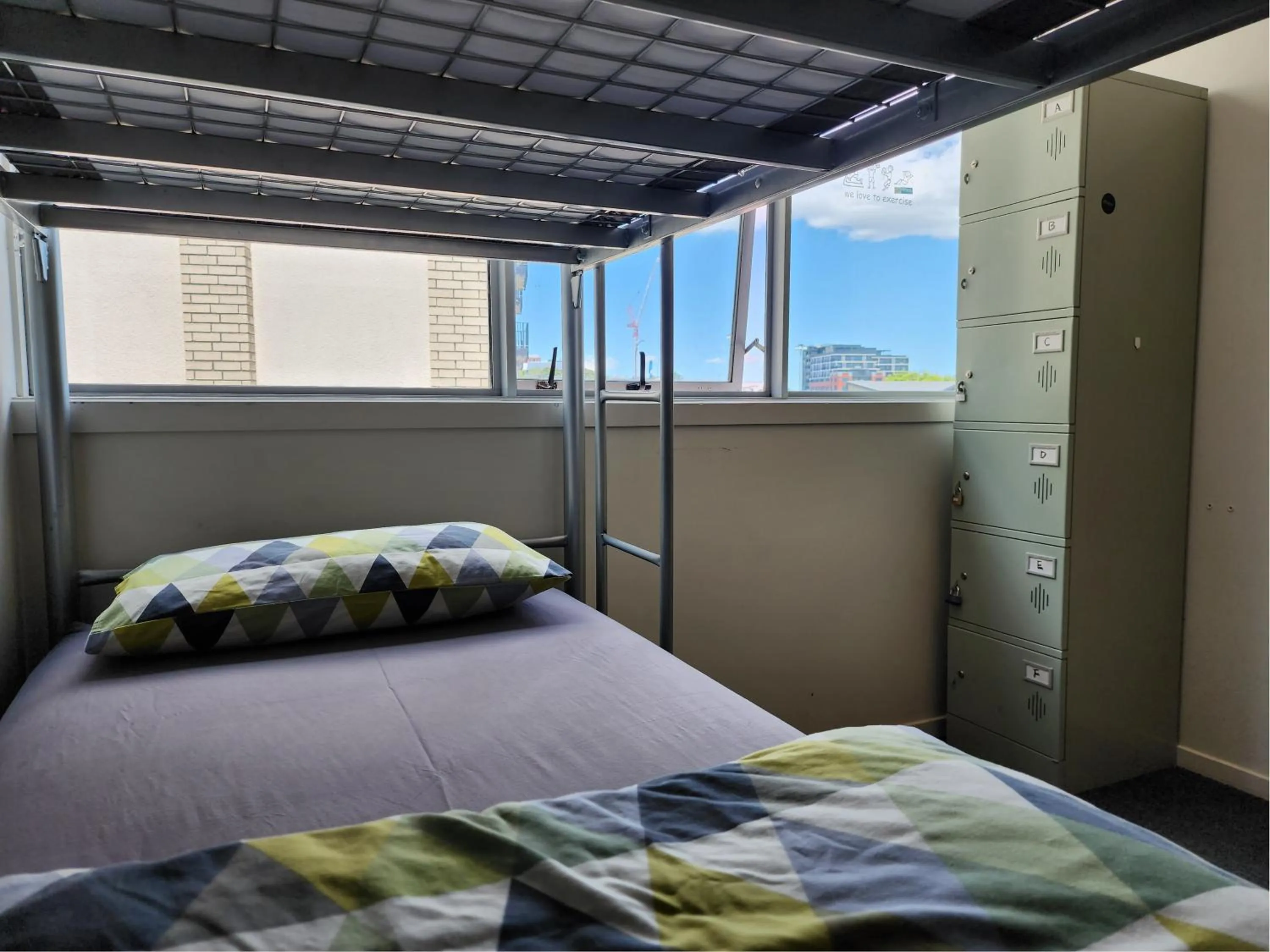 Bed in Newton Lodge Auckland