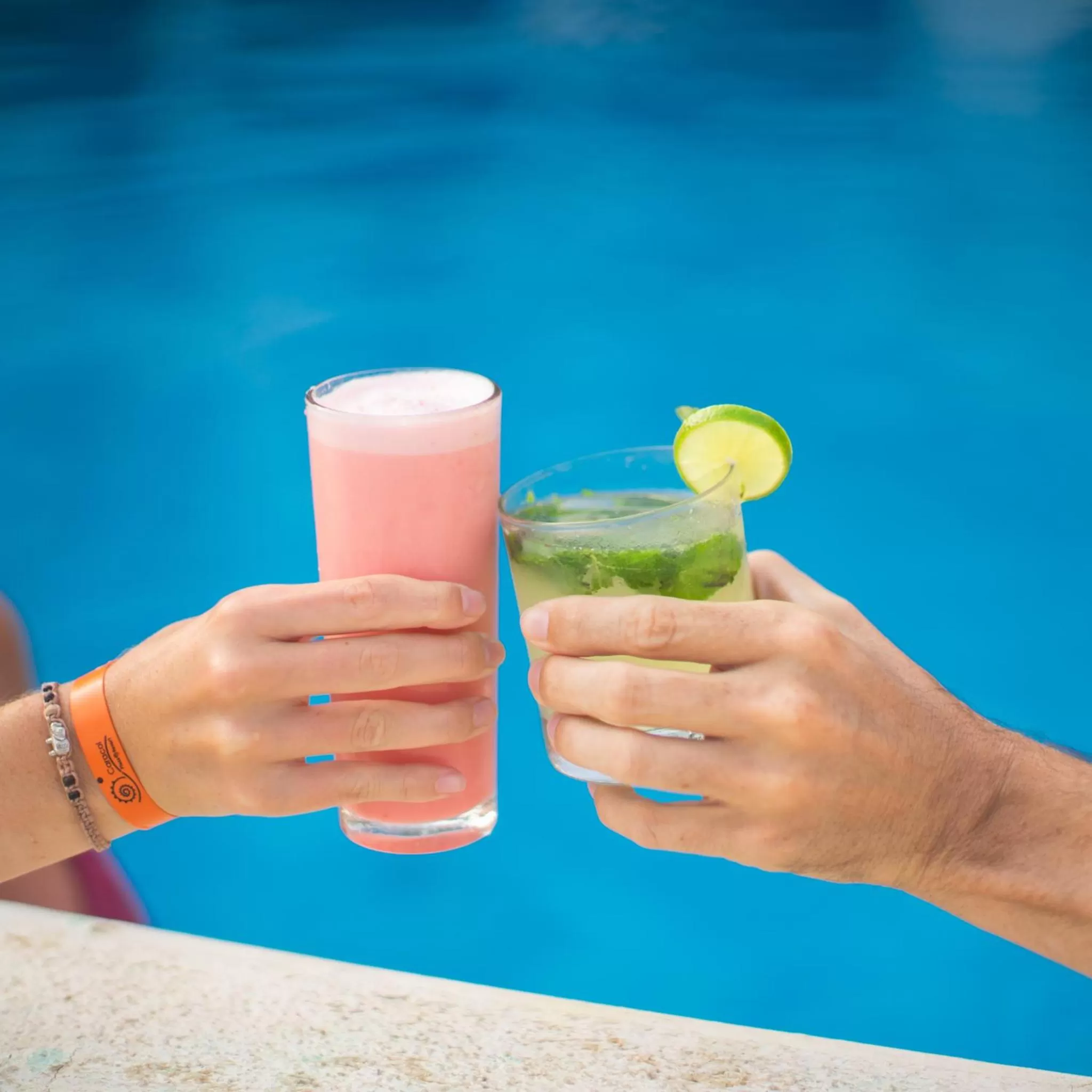 Drinks in Hotel Caracol Plaza