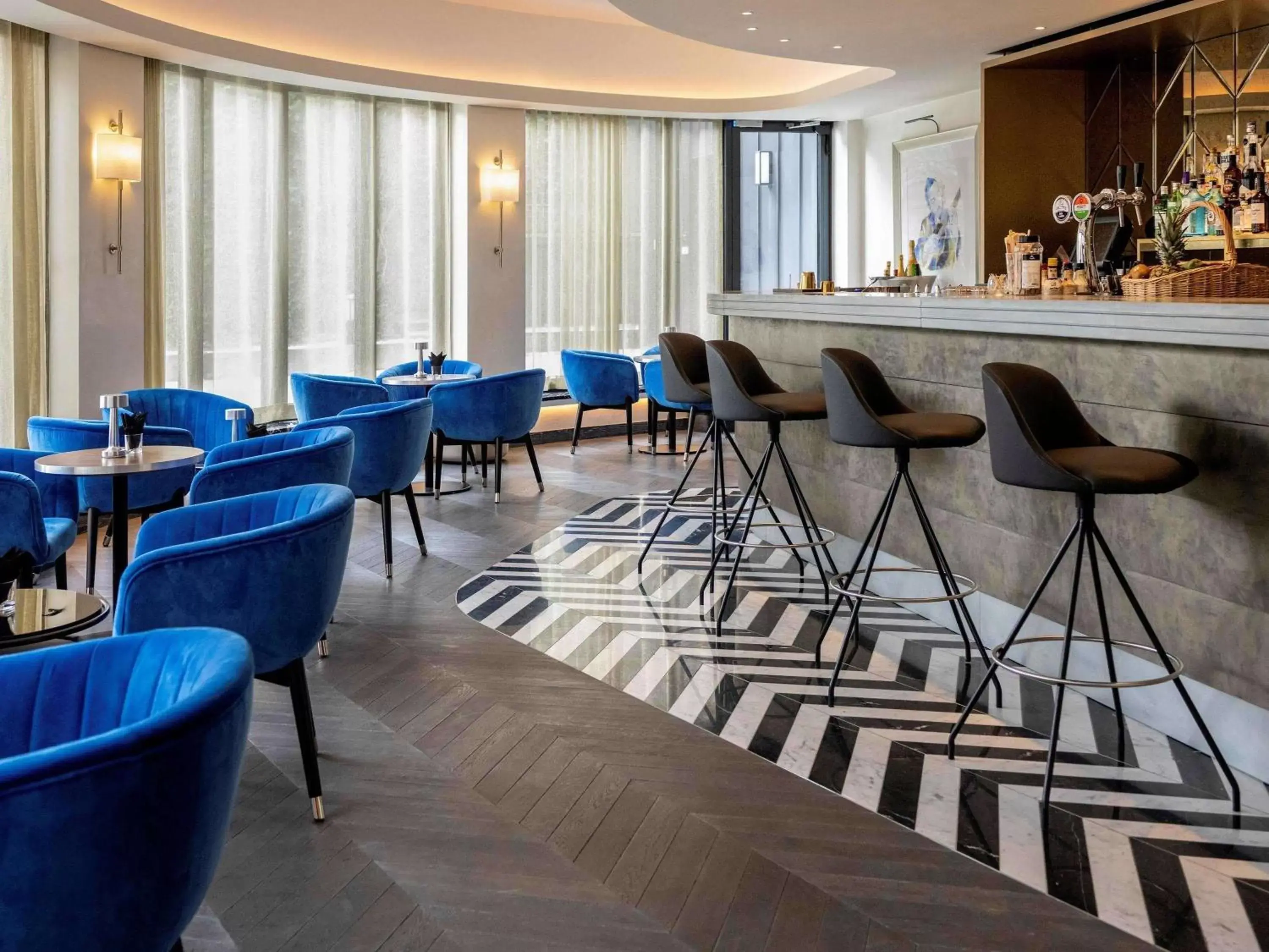 Lounge or bar, Lounge/Bar in Le Louise Hotel Brussels - MGallery