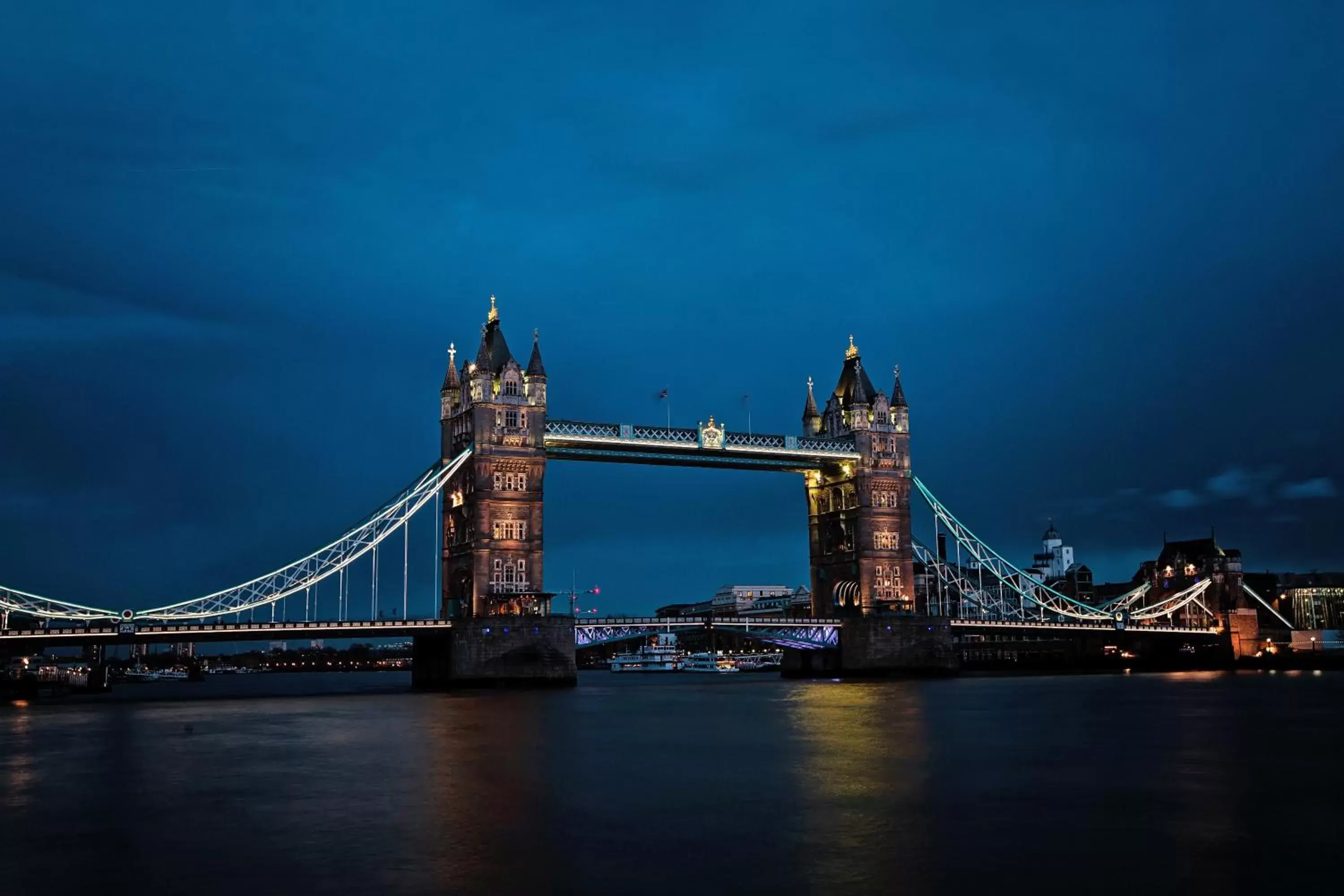 Nearby landmark in Sofitel London Gatwick