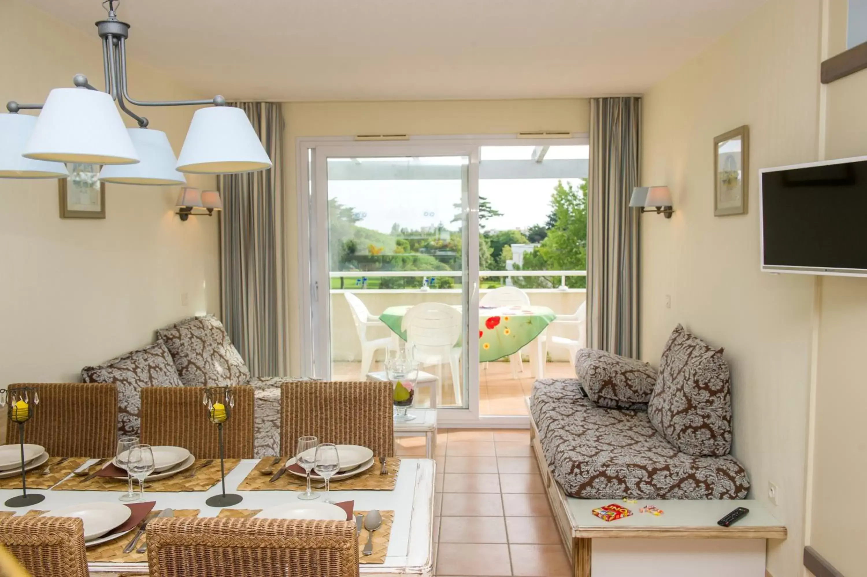 Living room, Seating Area in Goélia - Résidence Royal Park