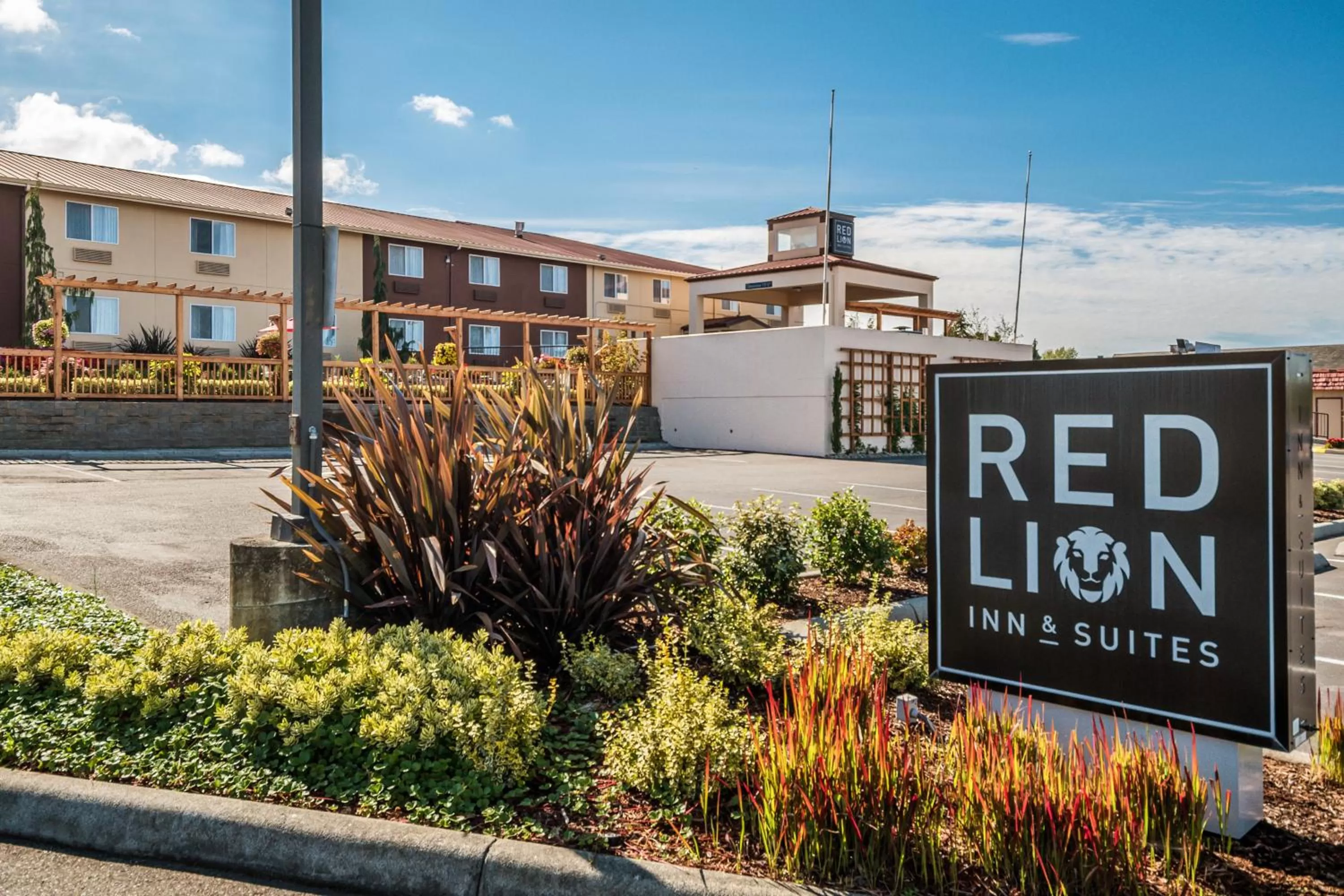 Red Lion Inn & Suites Sequim at Olympic National Park