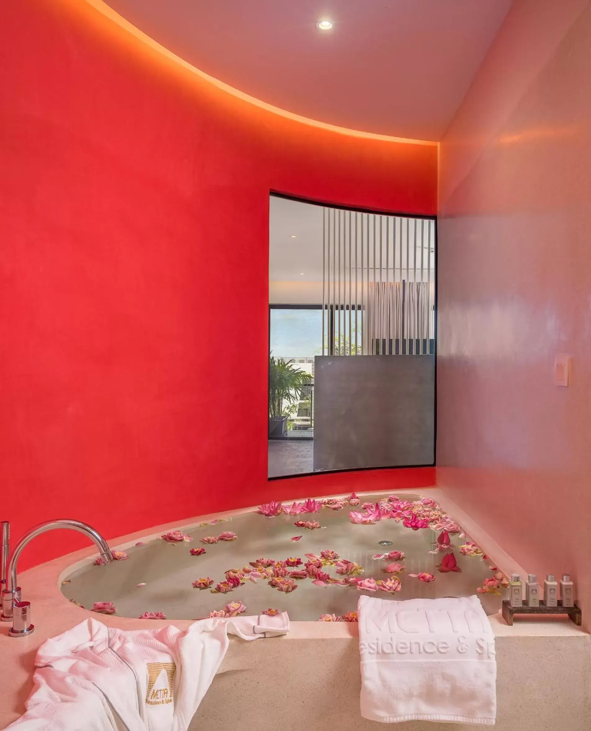 Bathroom in Metta Residence & Spa