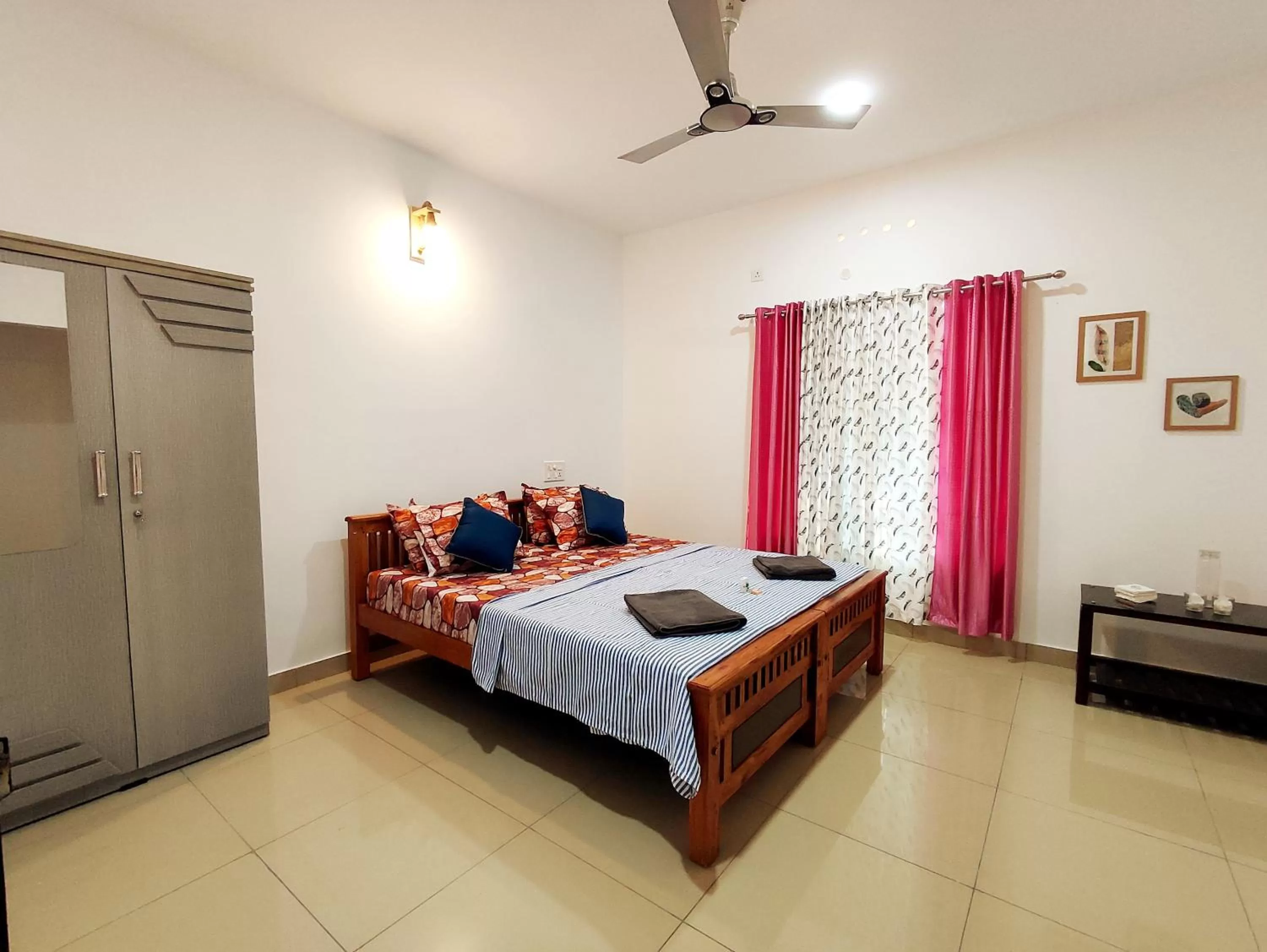 Bed in Happy Buddha S4