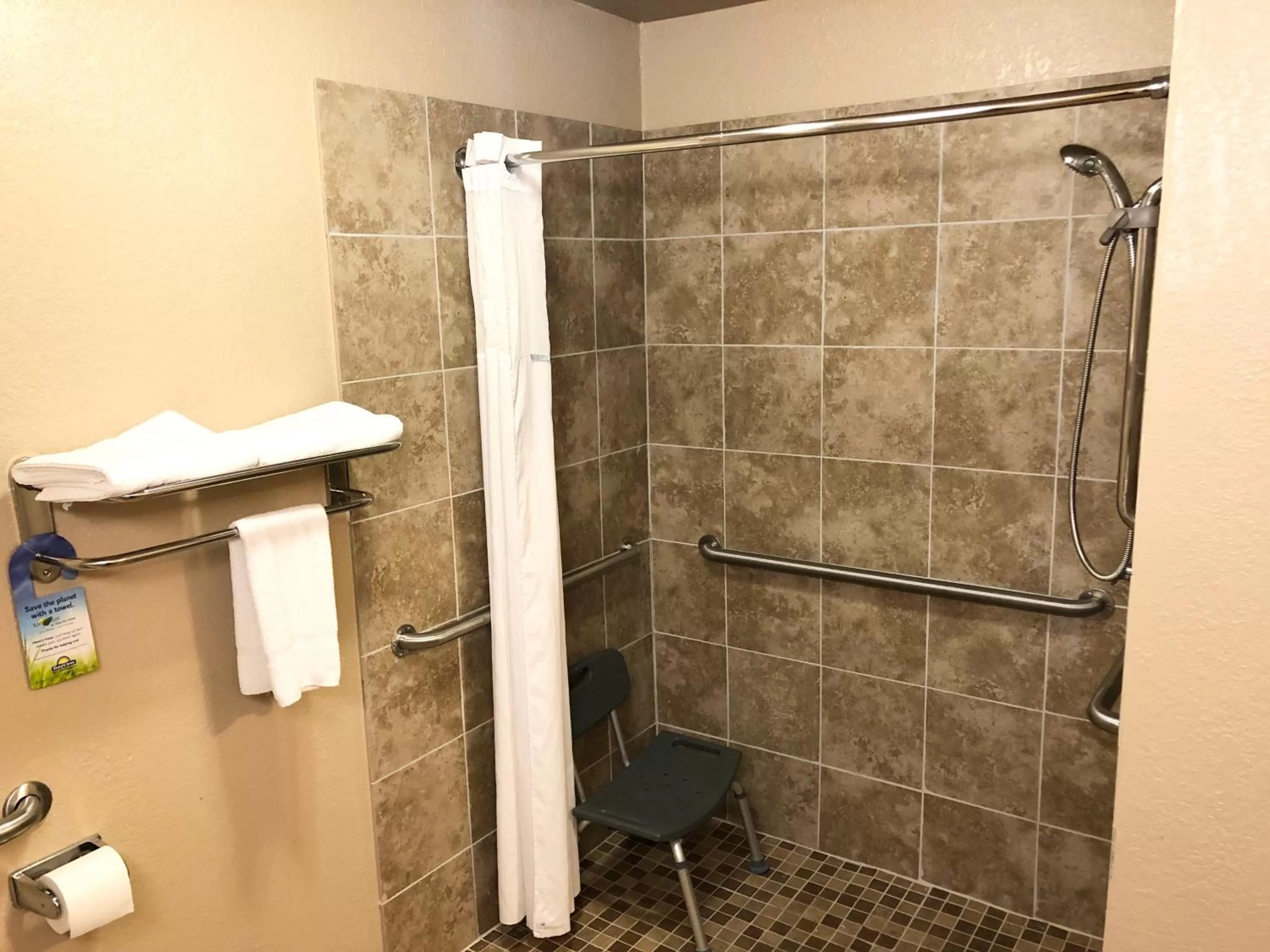 Shower in Days Inn by Wyndham Clive - West Des Moines