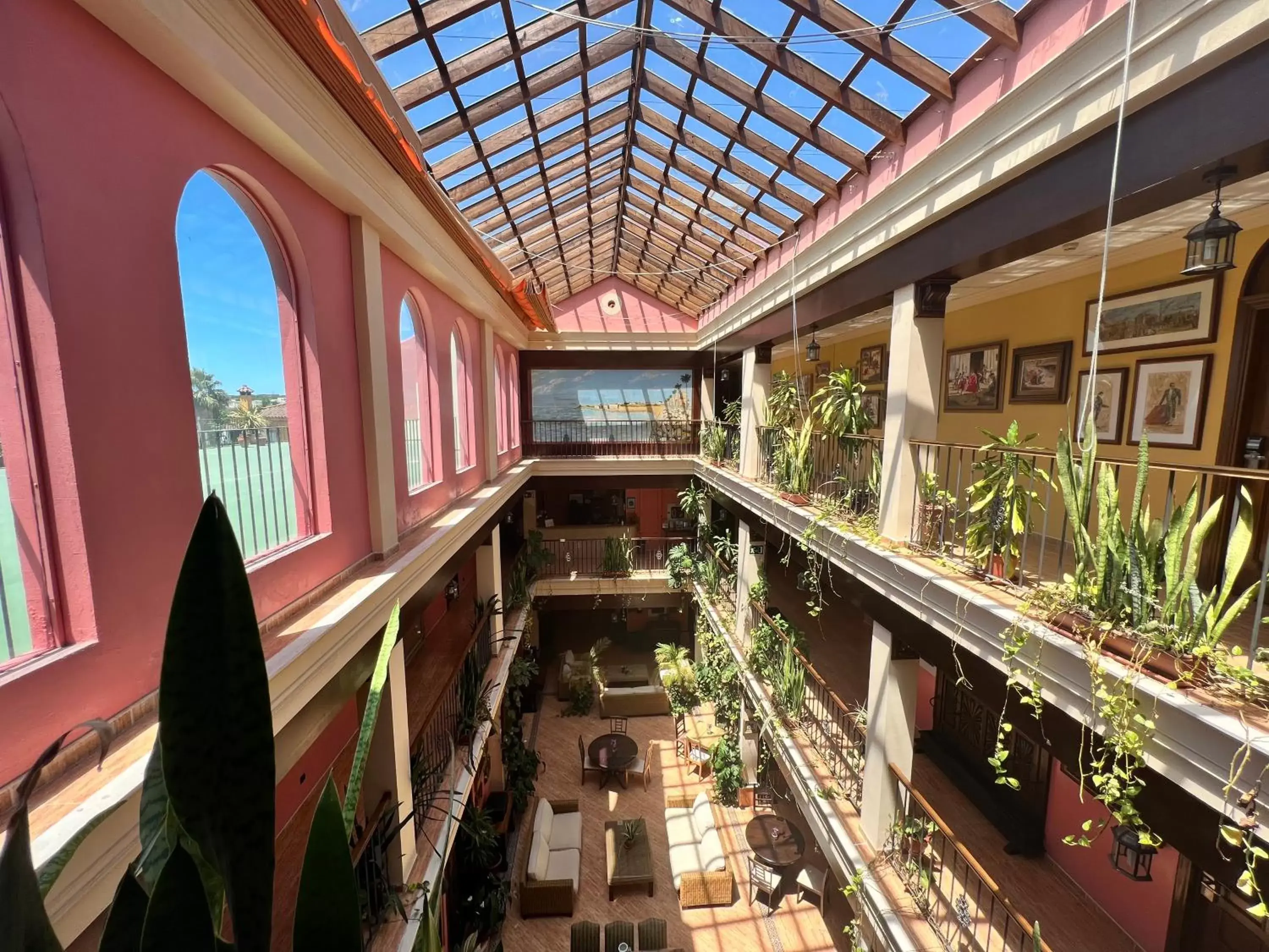 Inner courtyard view in Hotel Pinomar