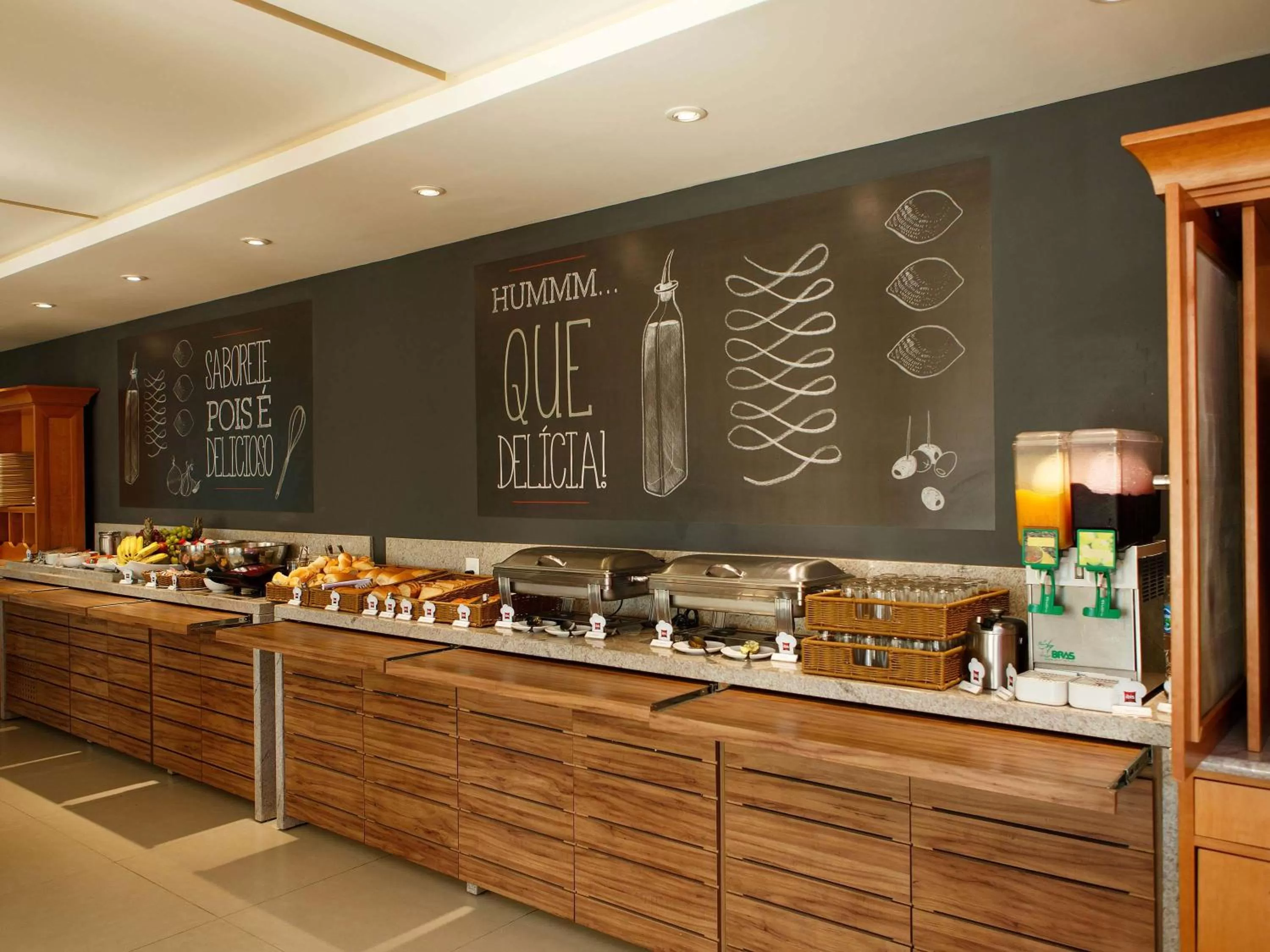 Restaurant/places to eat in ibis Vitoria da Conquista