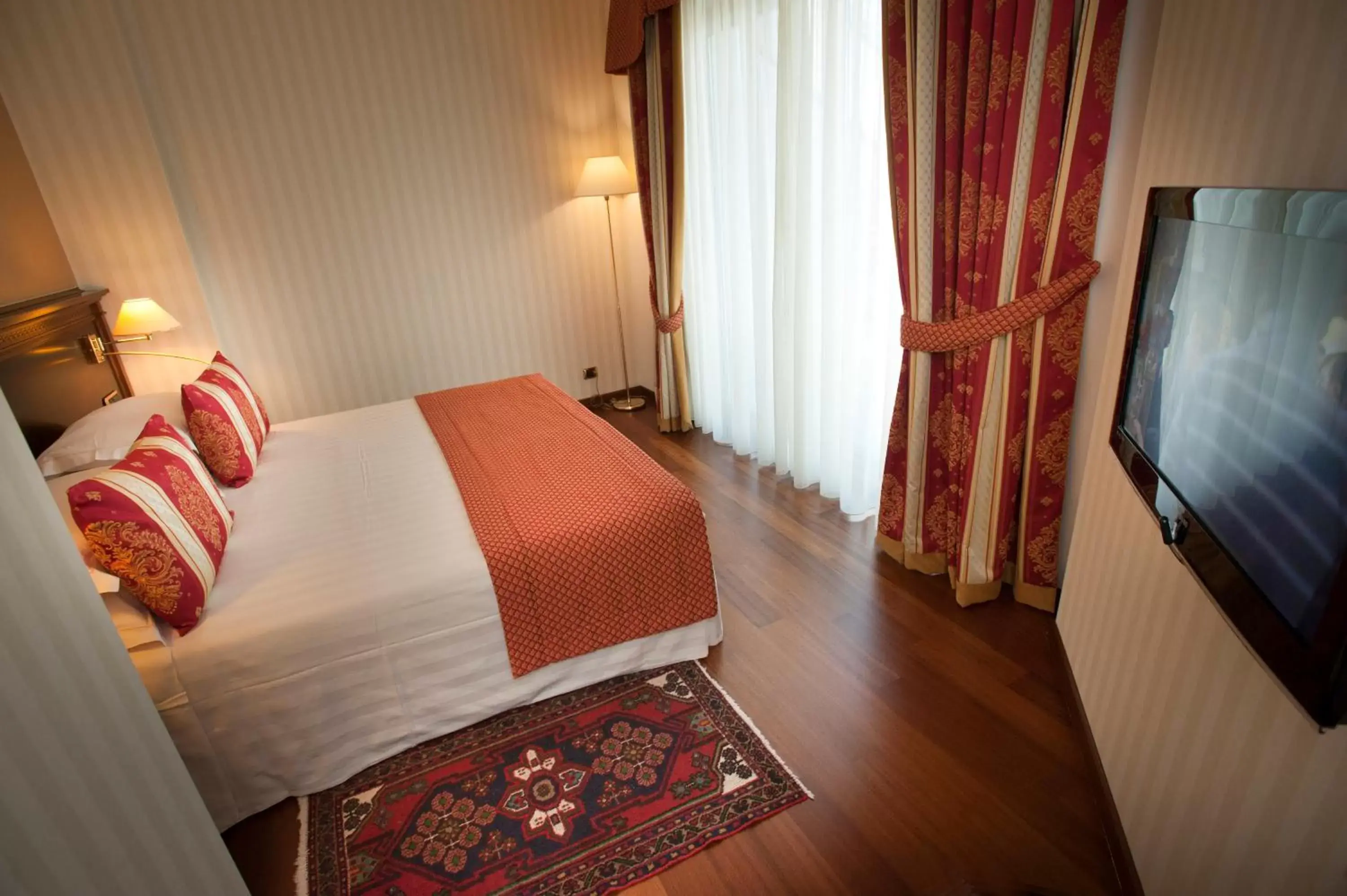 Photo of the whole room, Bed in Hotel Calissano