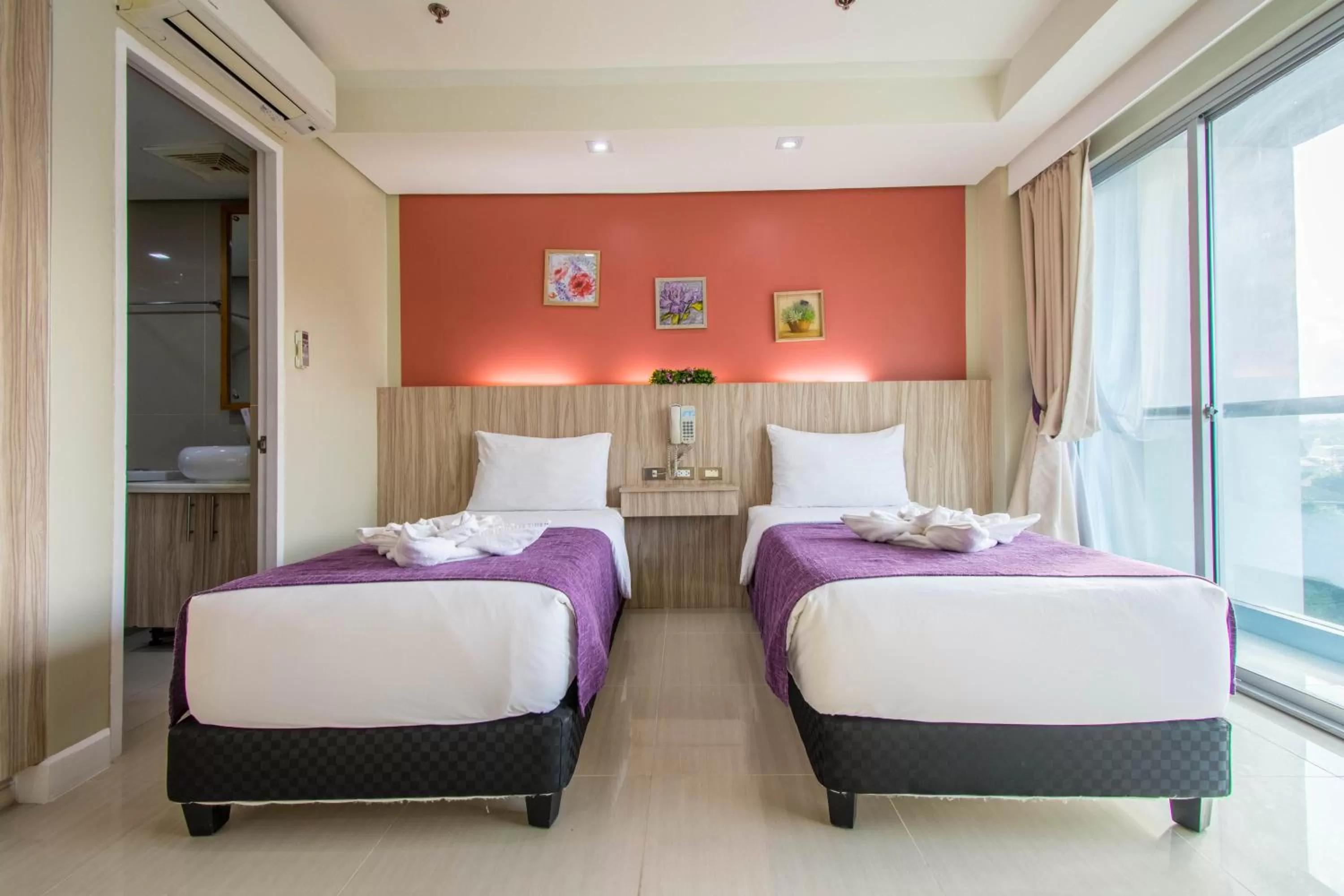 Bed in Alicia Apartelle