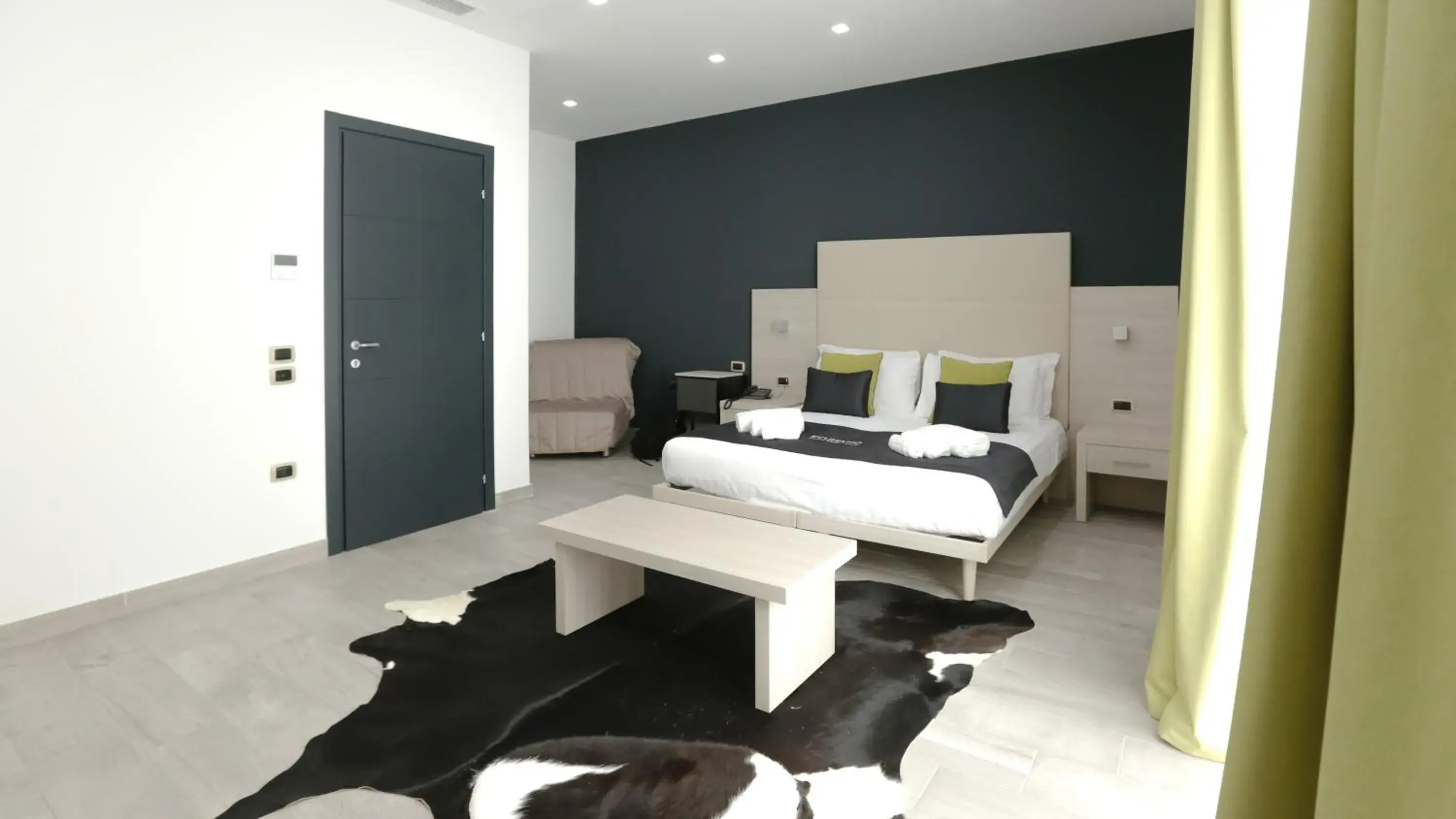 Bedroom, Bed in Ecumano Space