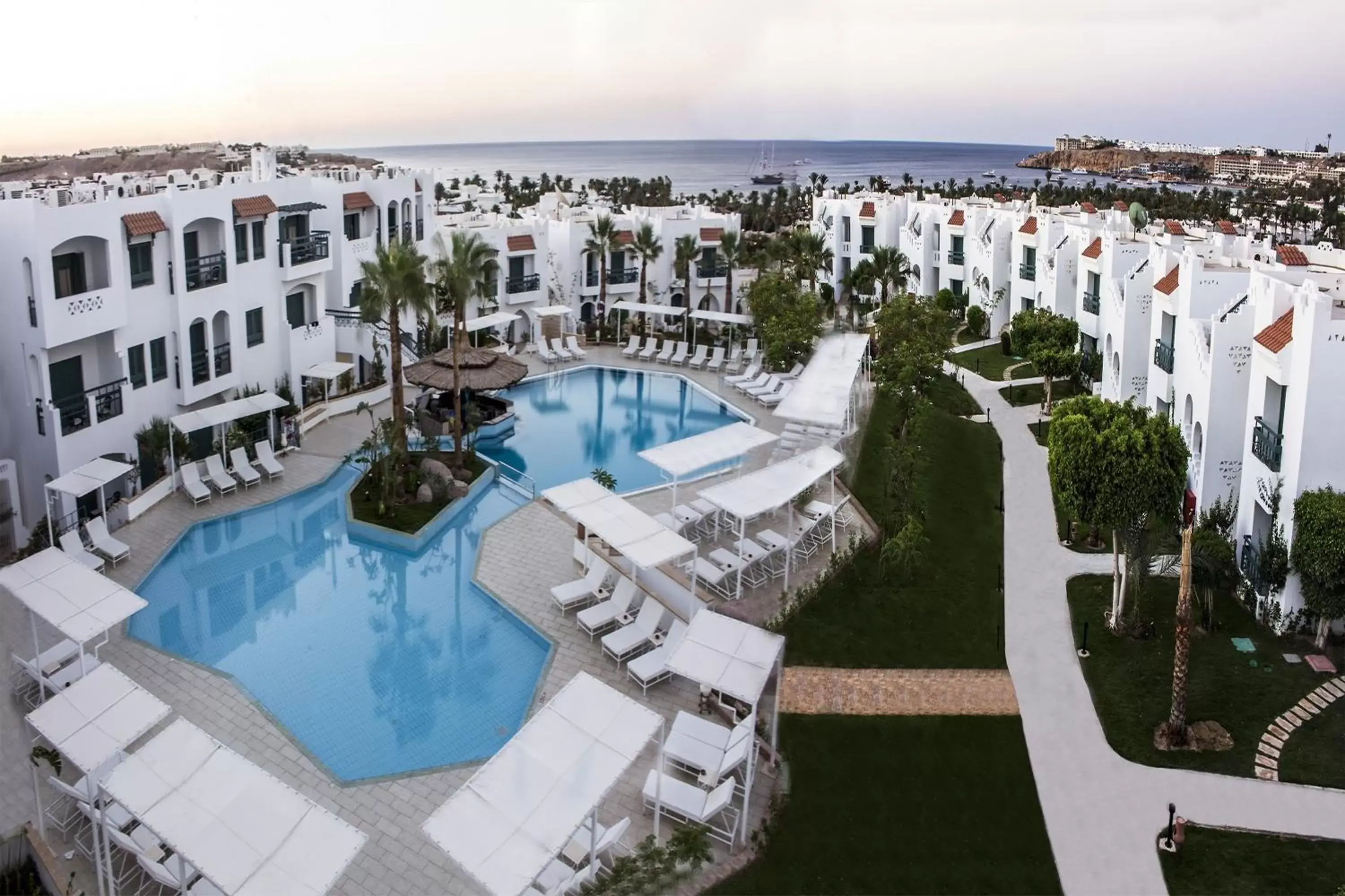 Property building, Pool View in Solymar Naama Bay