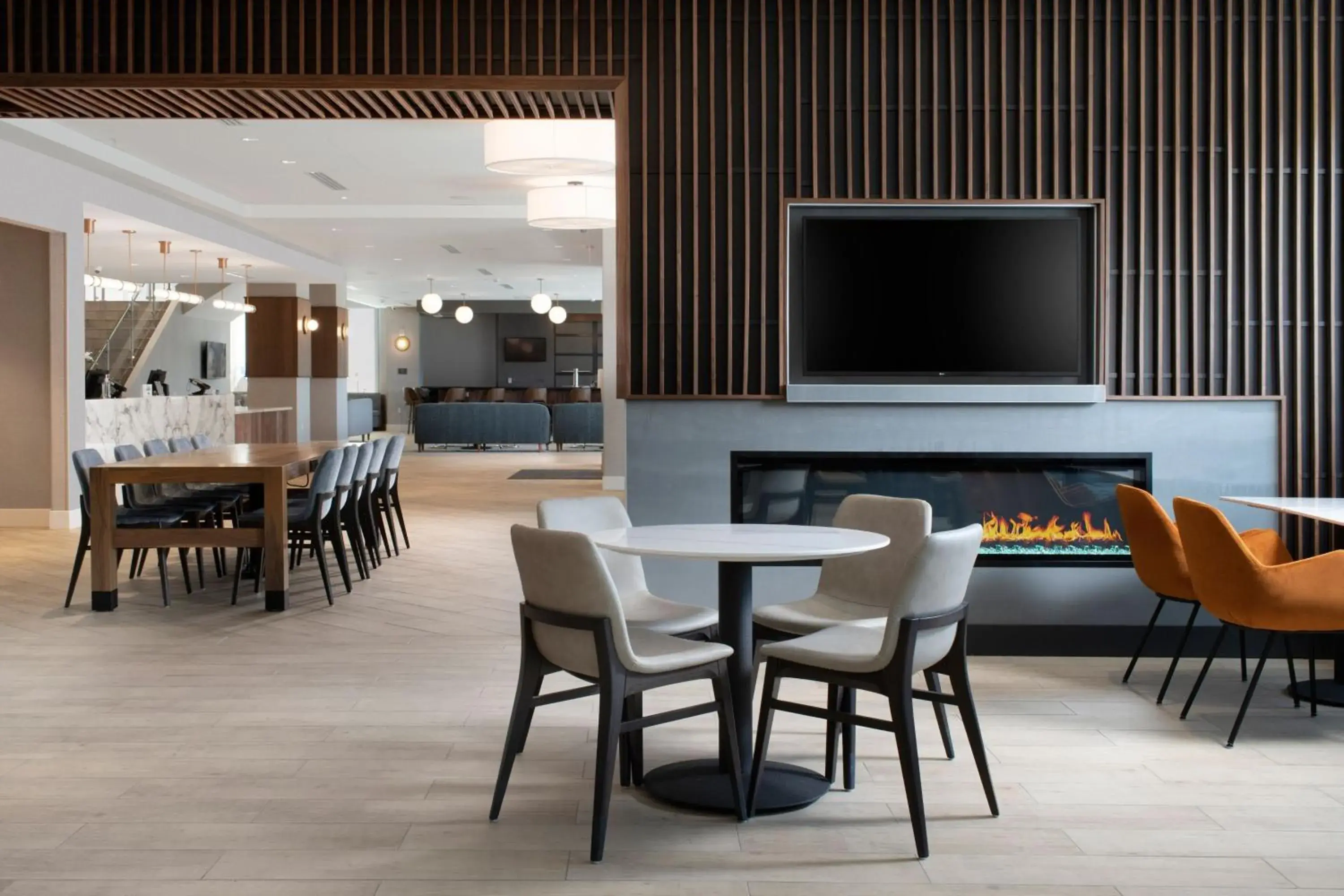 Lobby or reception, Restaurant/Places to Eat in Residence Inn by Marriott St Louis Clayton