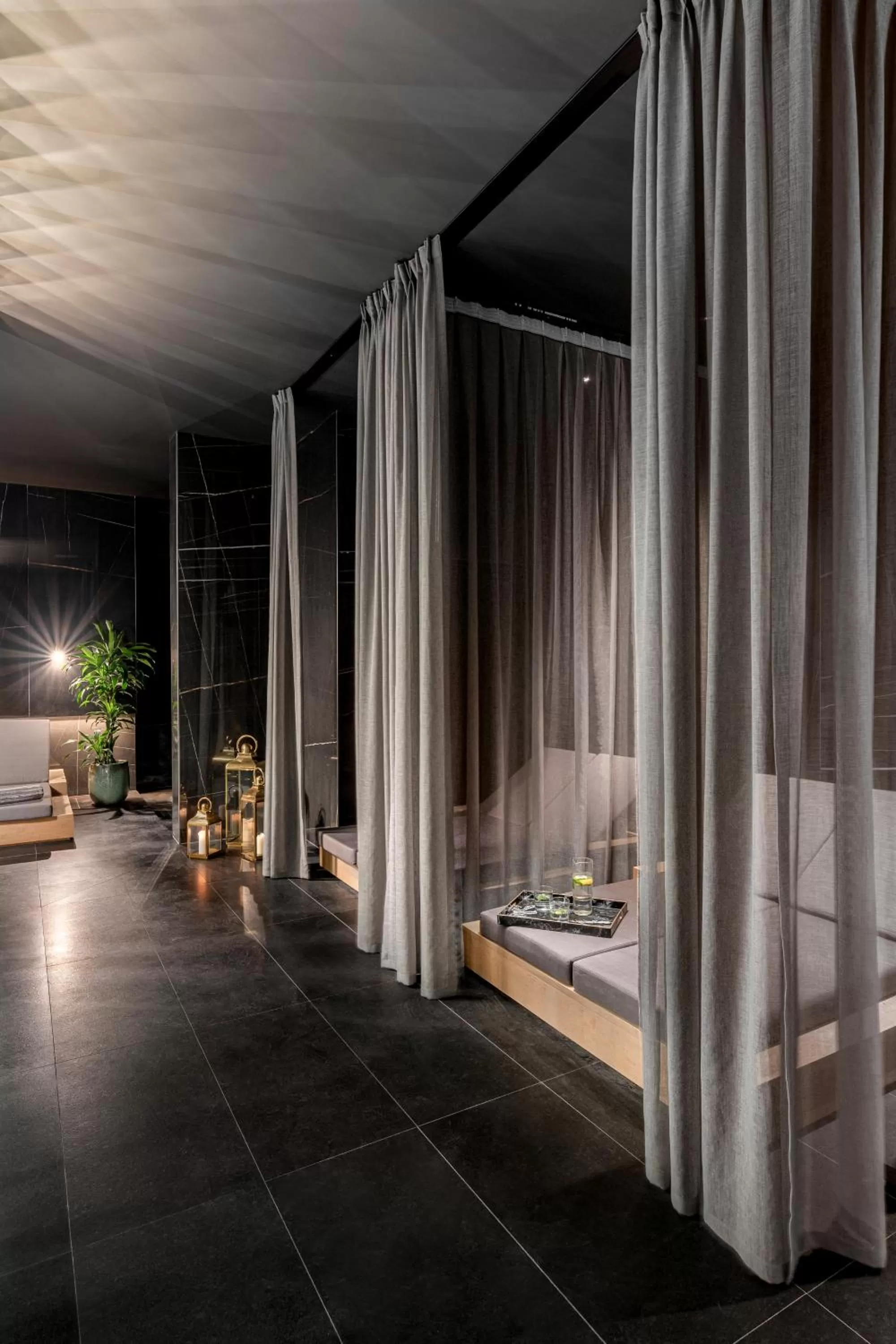 Swimming pool, Bed in Lure Hotel & Spa - Adults Only