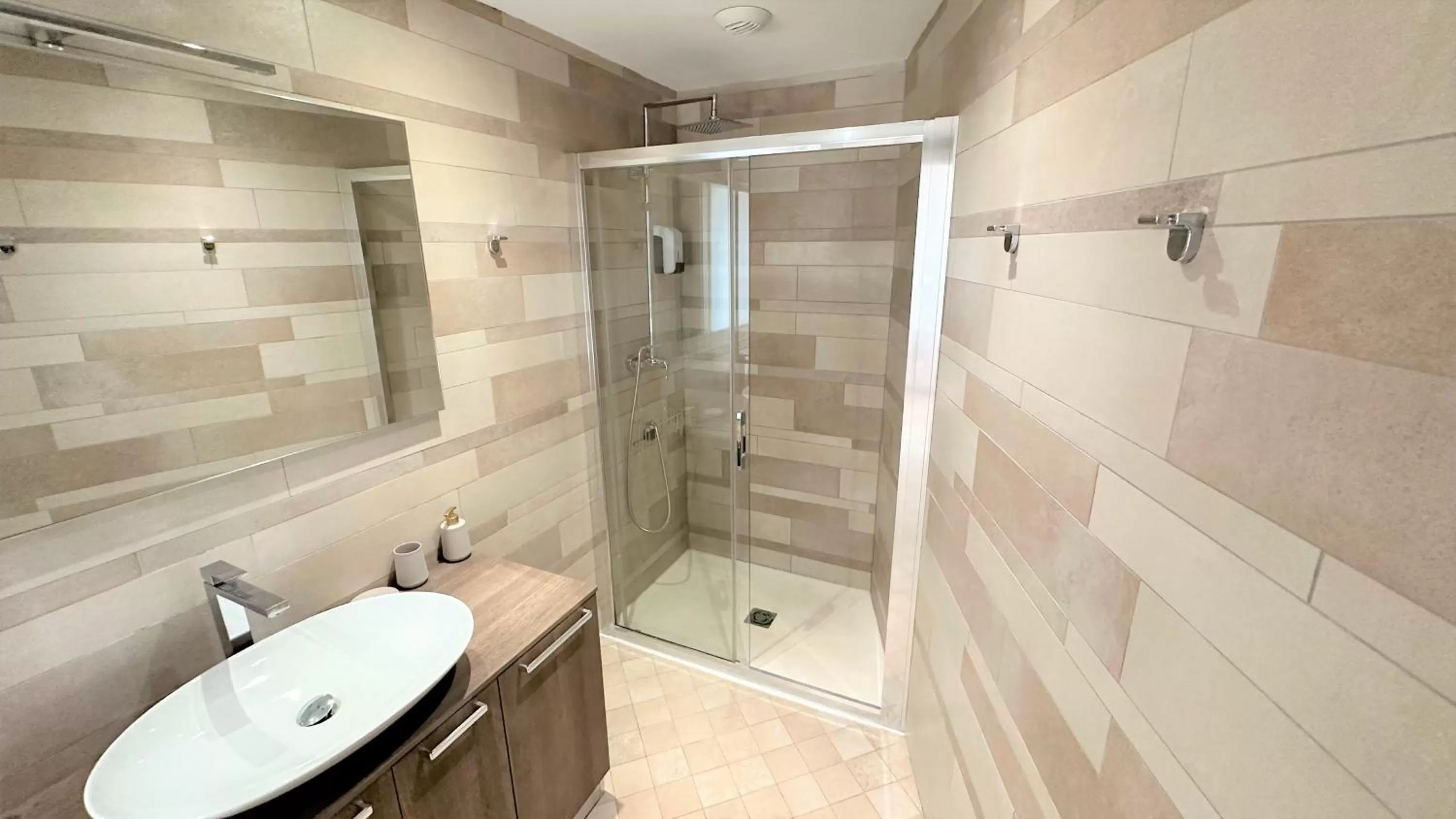 Shower, Bathroom in LE MIDI 8 by ESTATES CANNES