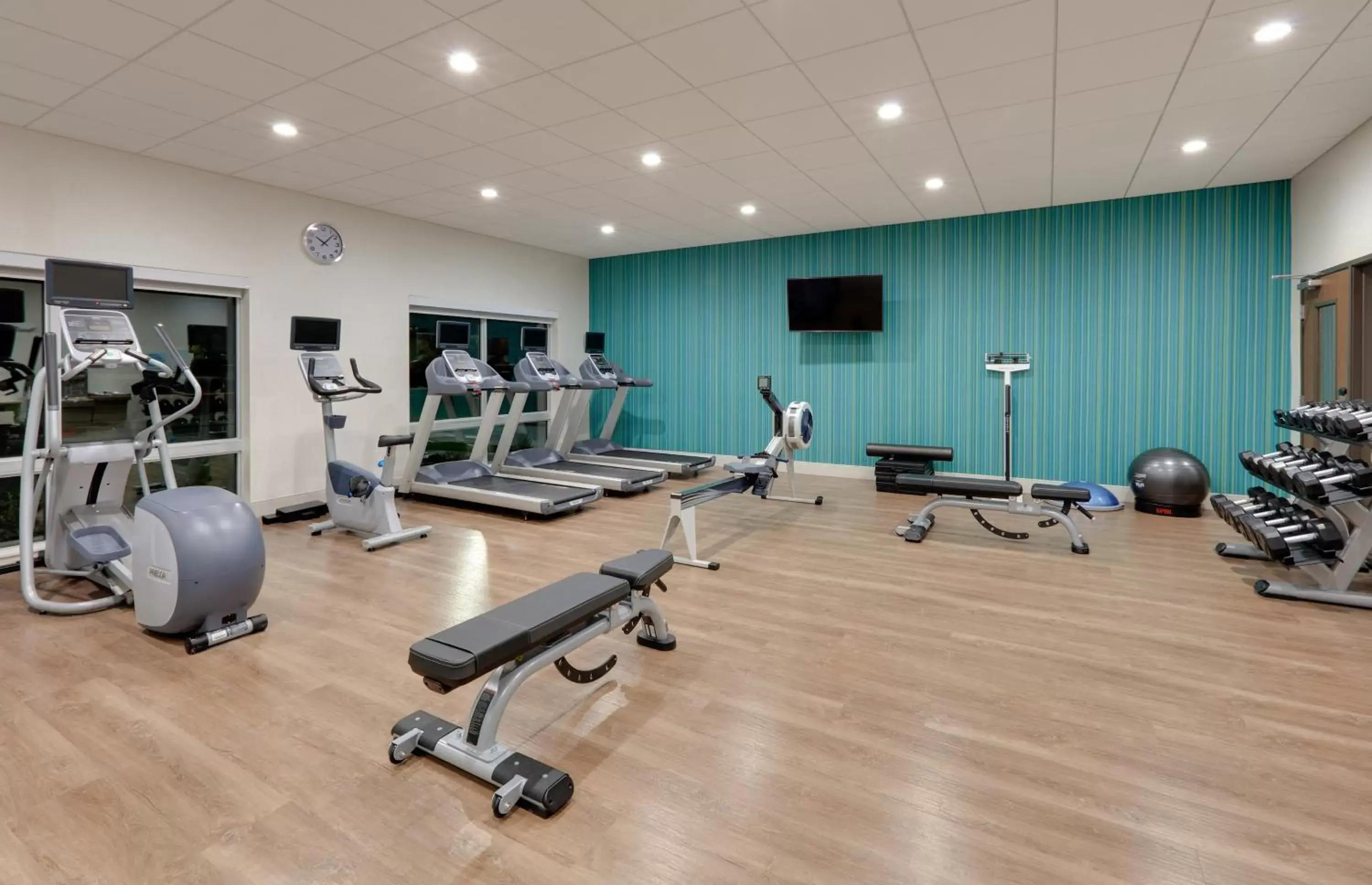 Fitness centre/facilities, Fitness Center/Facilities in Holiday Inn Express & Suites - Dallas NW HWY - Love Field, an IHG Hotel