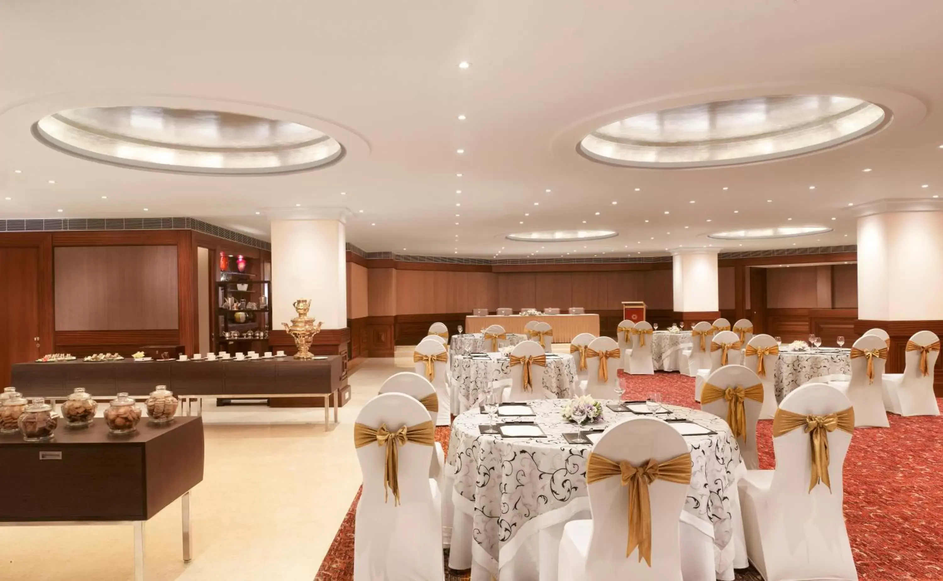 Banquet/Function facilities, Banquet Facilities in Taj Krishna