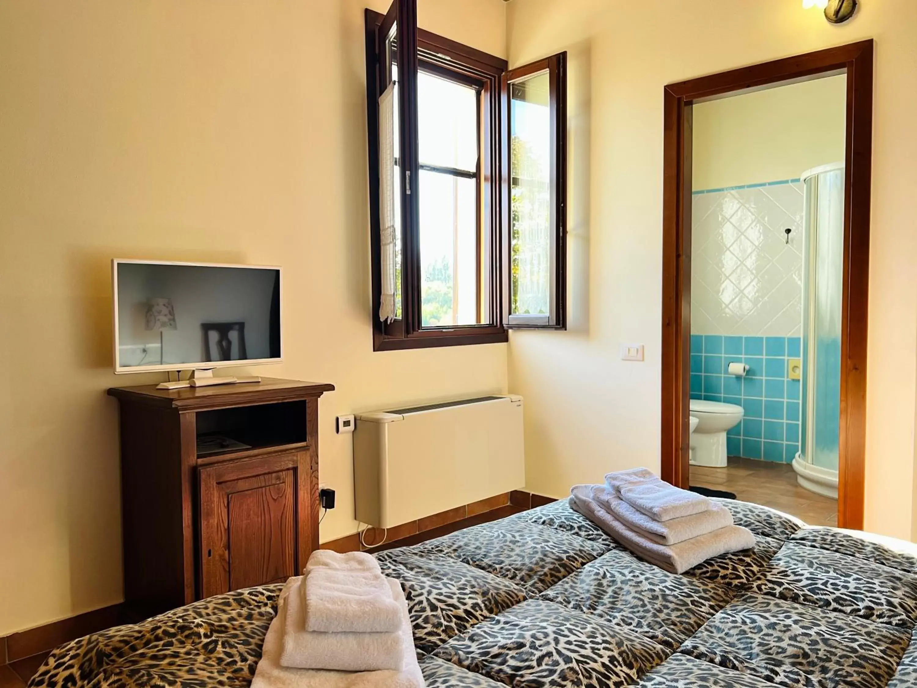 Photo of the whole room, Bed in Agriturismo Sabidor