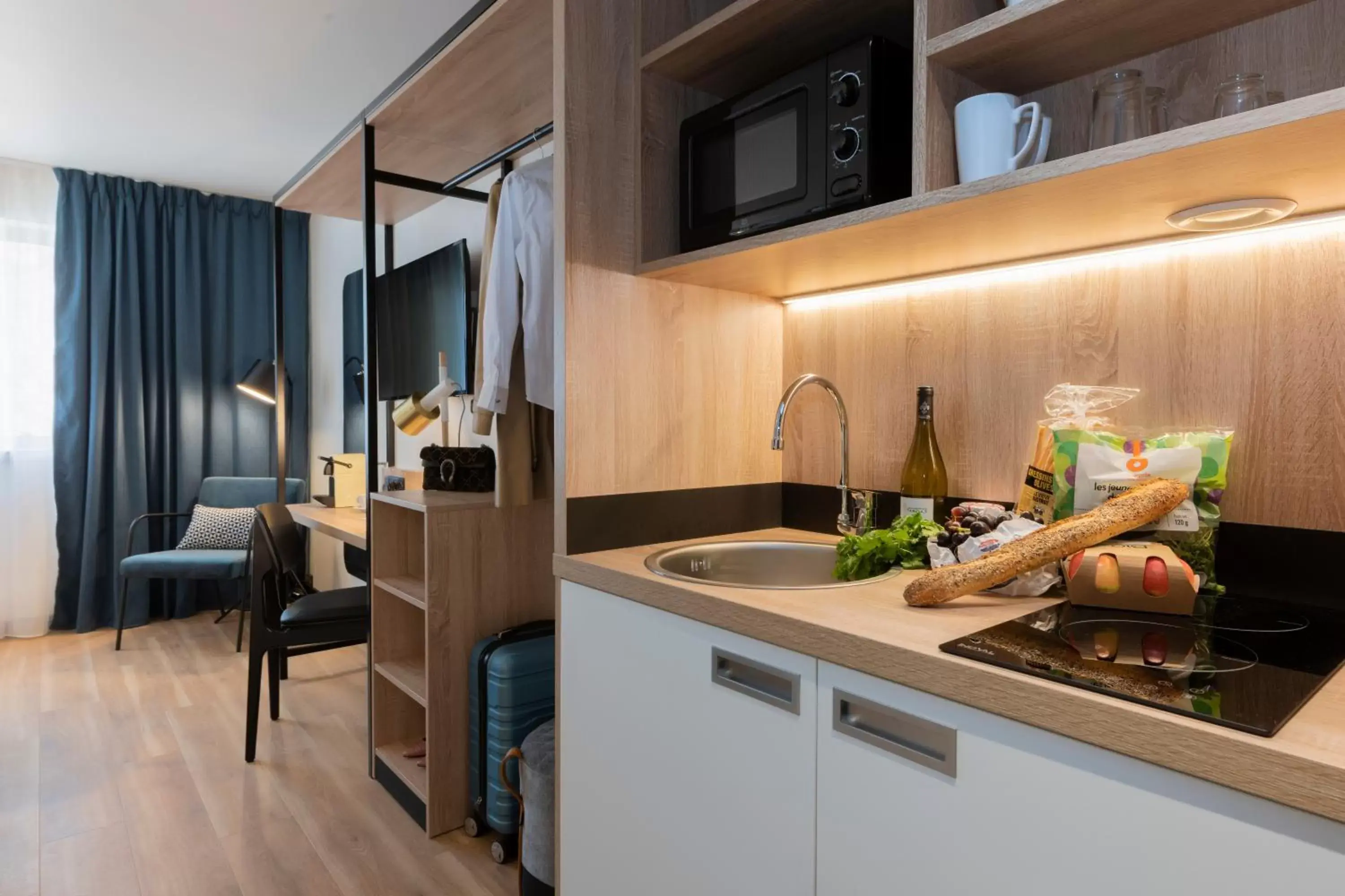 Kitchen or kitchenette, Kitchen/Kitchenette in Tulip Residences Joinville-Le-Pont
