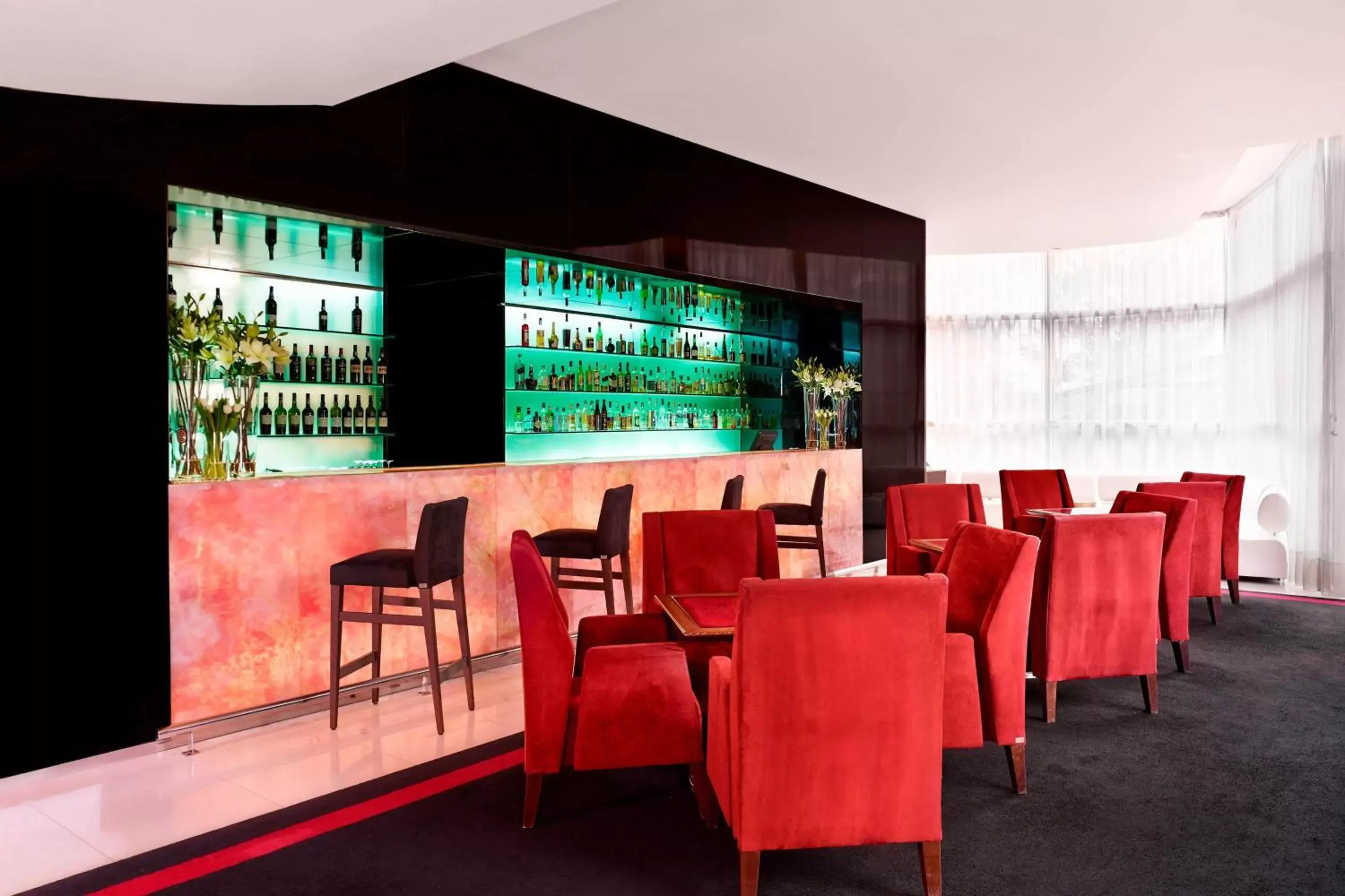 Restaurant/places to eat, Lounge/Bar in Sheraton Porto Hotel & Spa